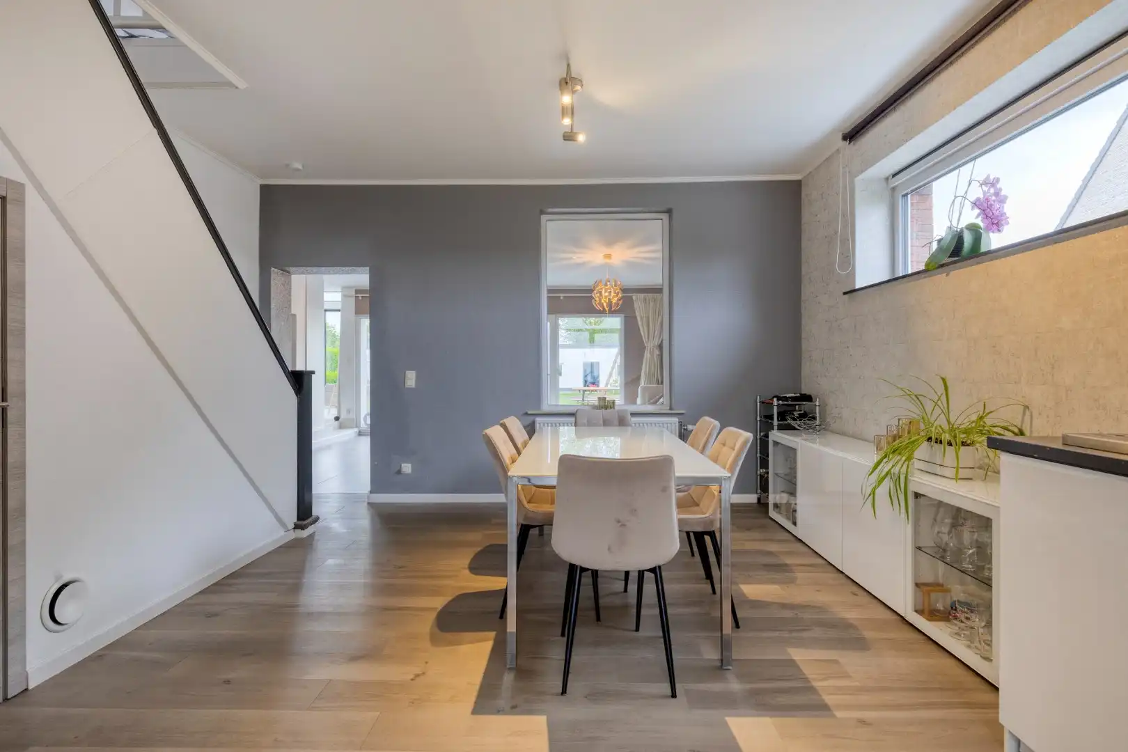 Mooie recent gerenoveerde ruime villa in Lubbeek met een bewoonbare oppervlakte van 310 m² - EPC  96KWH/m2 foto 5