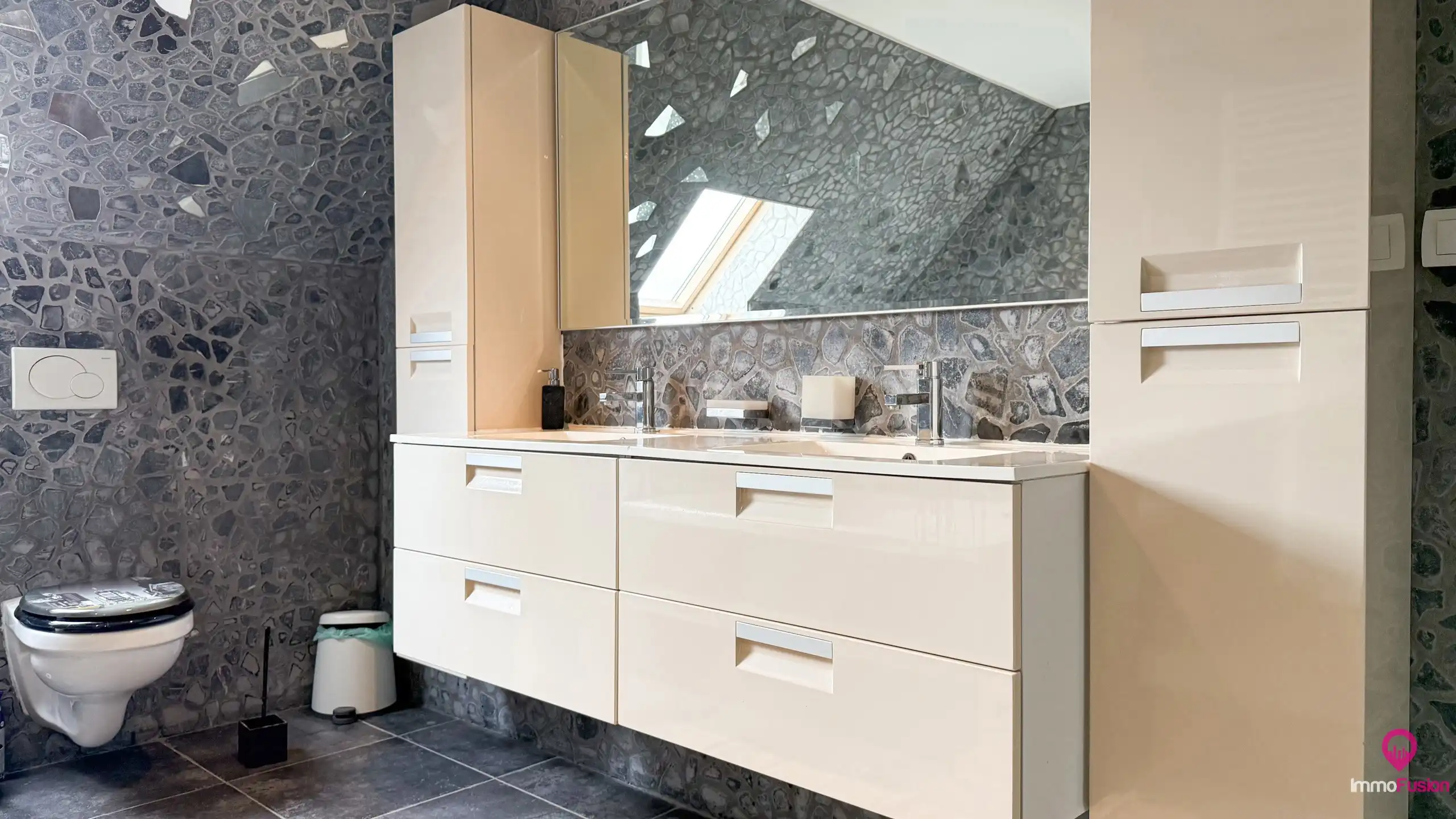 Ruim energiezuinig duplex appartement met 3 slaapkamers! foto 26