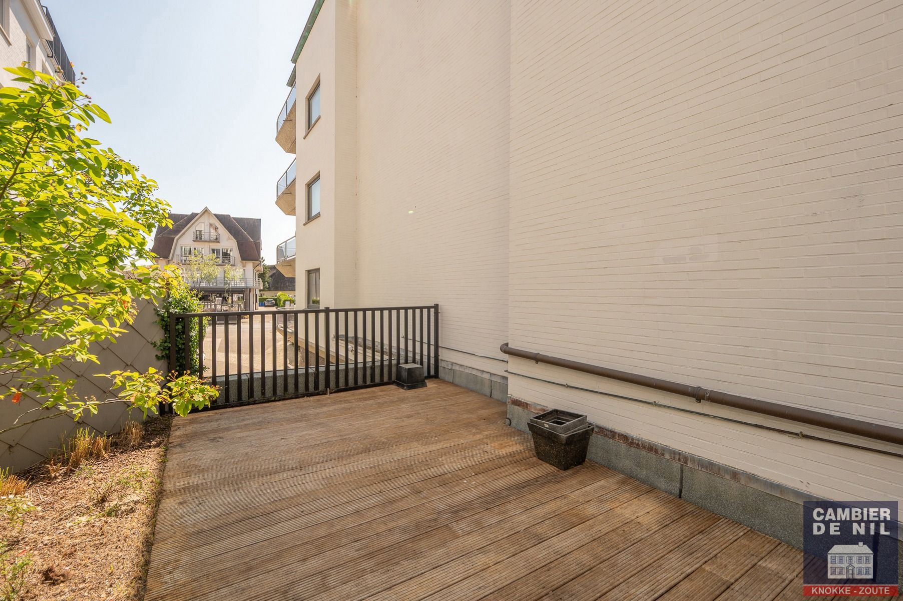 Gemeubeld hoekappartement nabij het Albertplein  foto 22