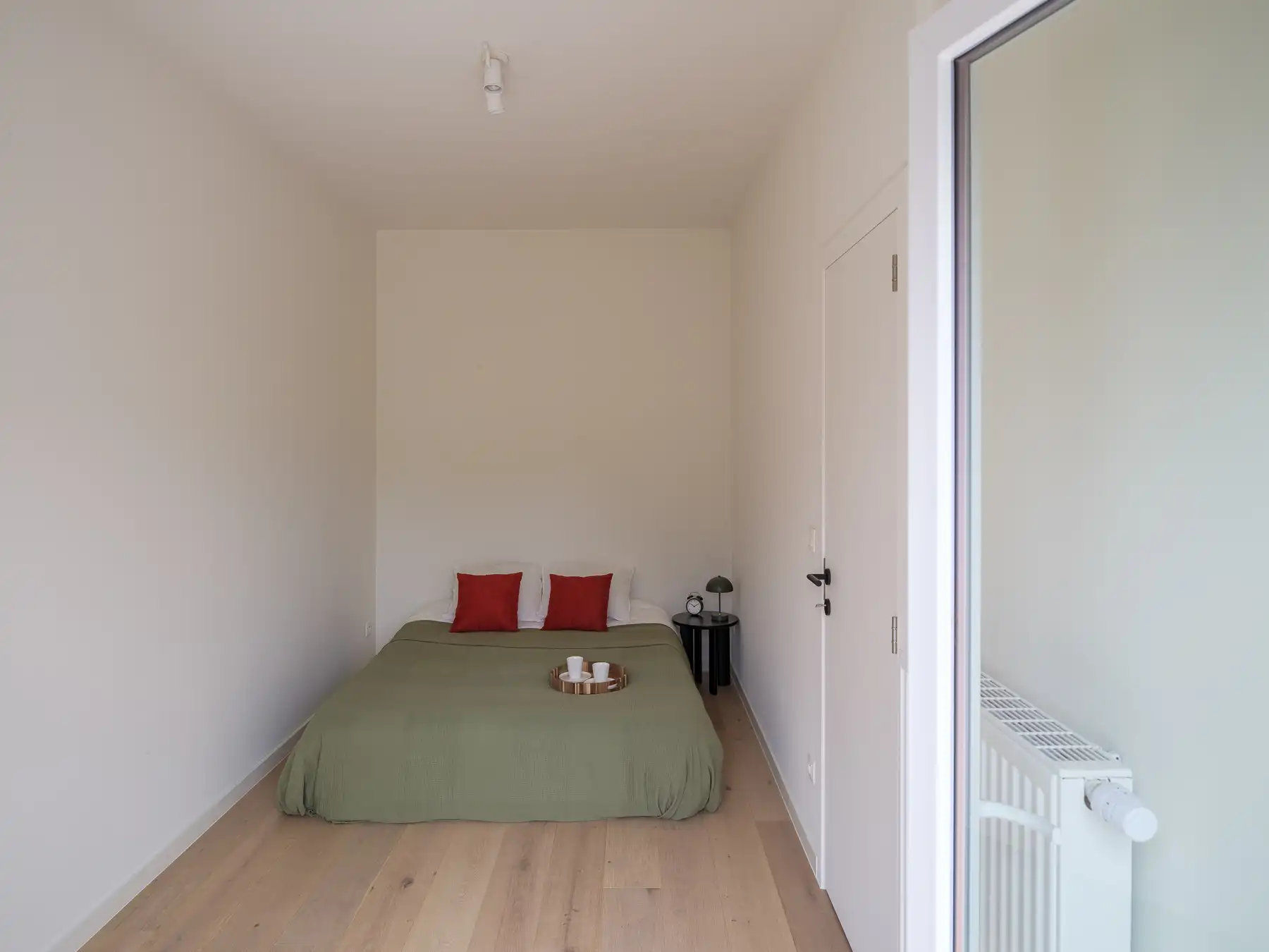 Instapklaar en recent gerenoveerd appartement foto 9