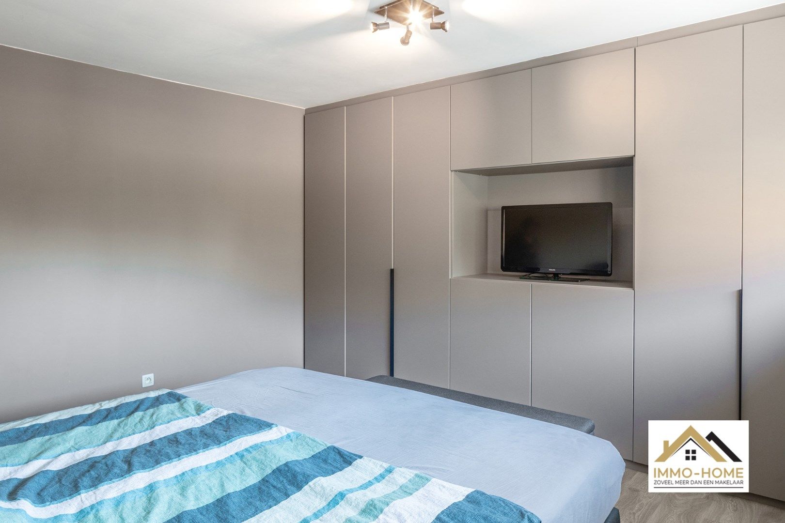Knappe energiezuinige woning te Overmere  foto 16
