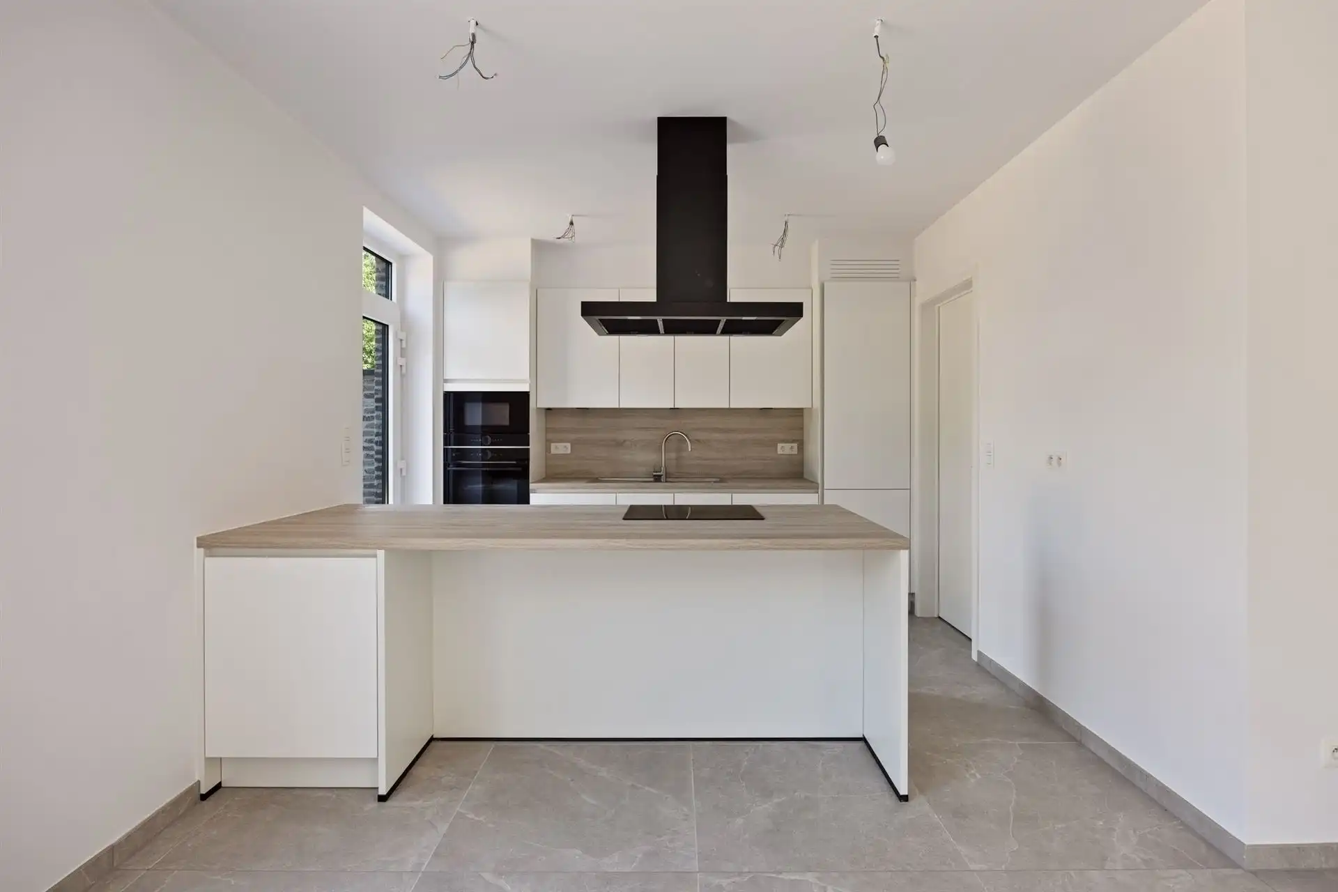 Nieuwbouw woning nabij centrum foto 8