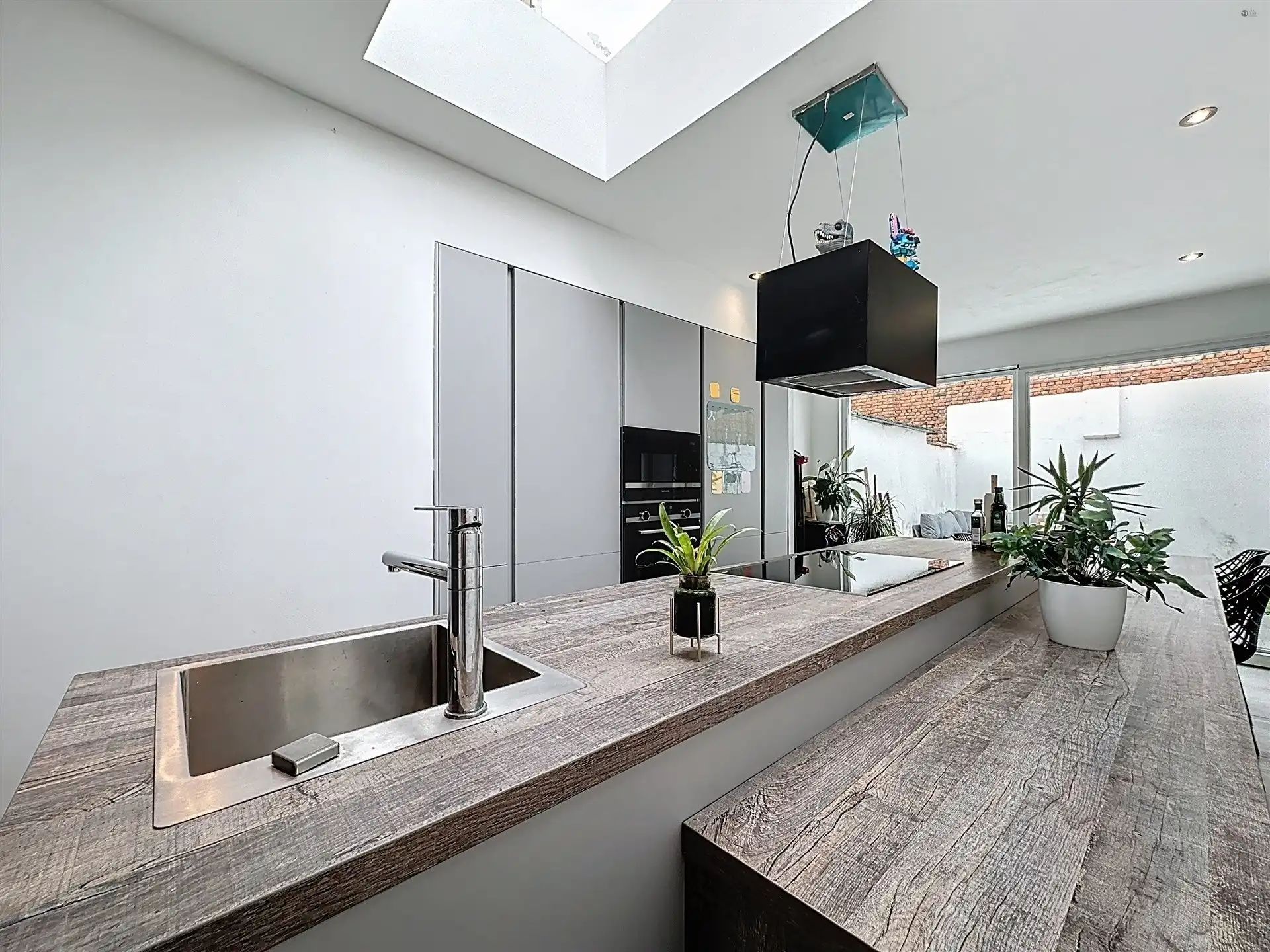 Instapklare woning met 3 slaapkamers en gezellige tuin. foto 3