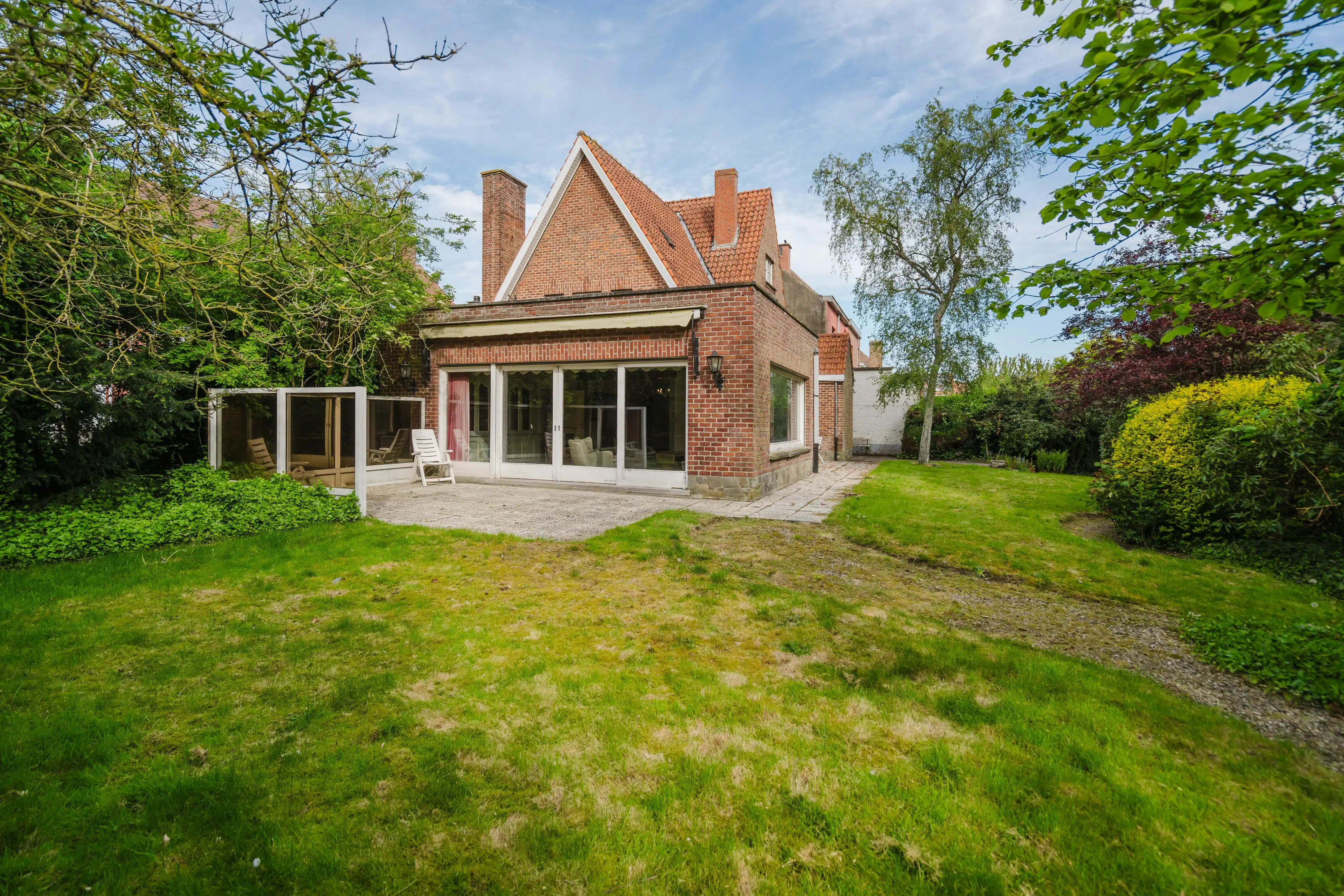Karaktervolle woning met 4 slaapkamers te koop in Bissegem! foto 11