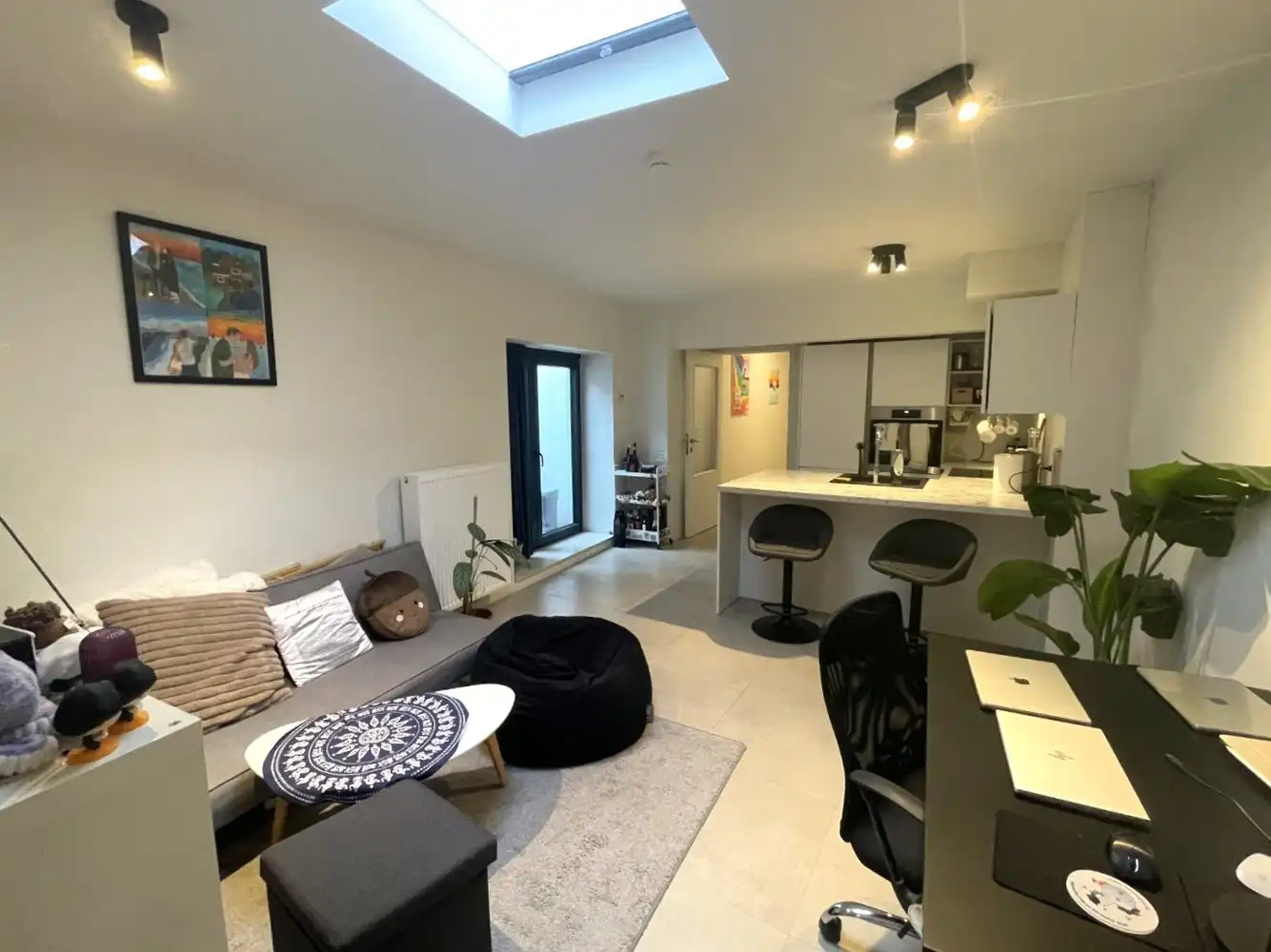 Ruime, luxueuze studio met terras in project The Vine foto 6