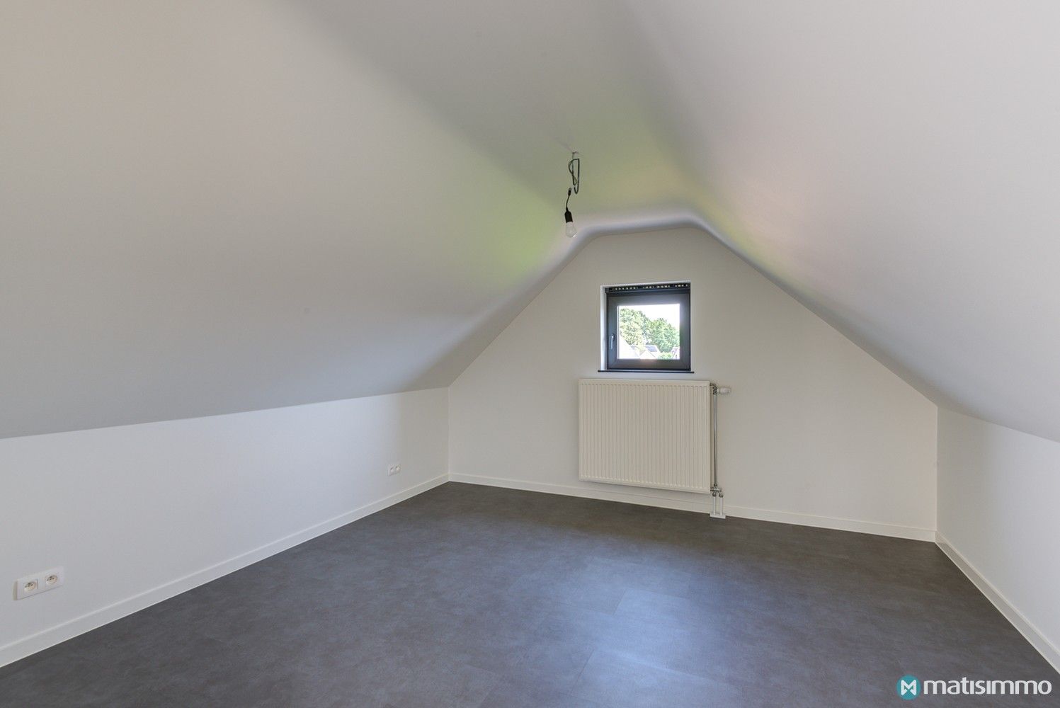 INSTAPKLAAR DUPLEXAPPARTEMENT MET 2 SLAAPKAMERS EN CARPORT IN MOPERTINGEN (BILZEN) foto 13