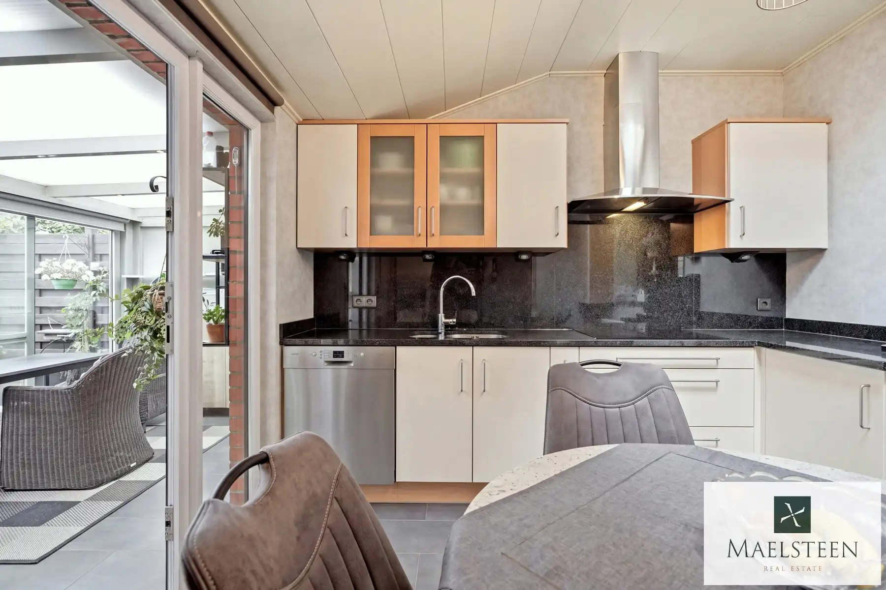 Instapklaar huis met 3 slaapkamers in Sint-Michiels Brugge foto 9
