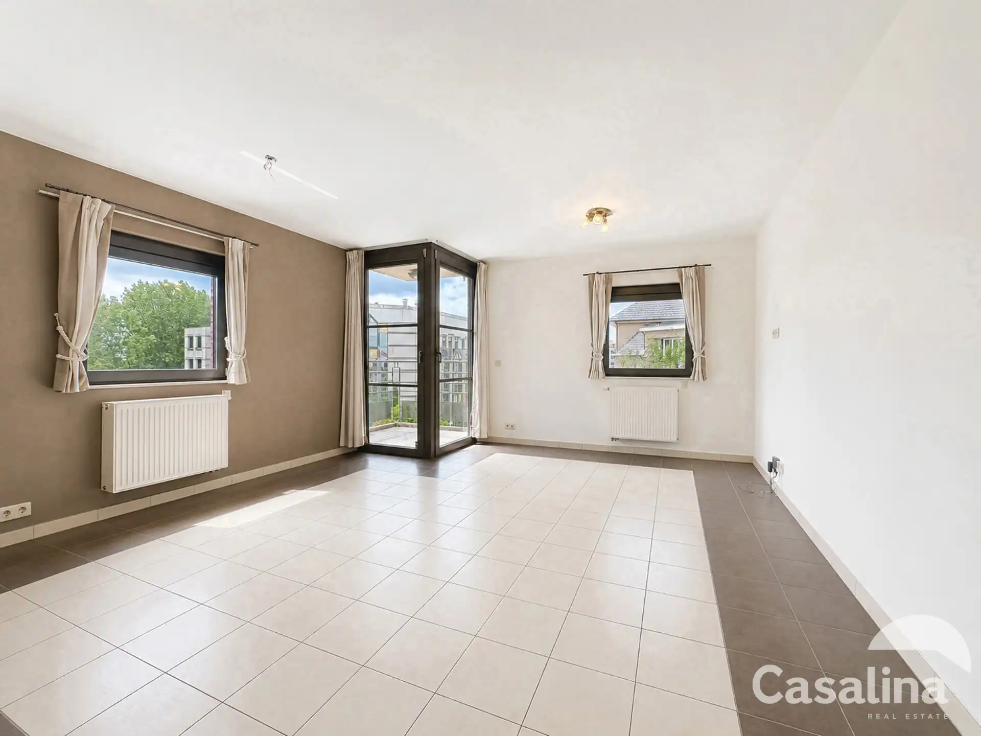 Zuidgericht appartement met 2 slaapkamers, terras en 2 Park. foto 3