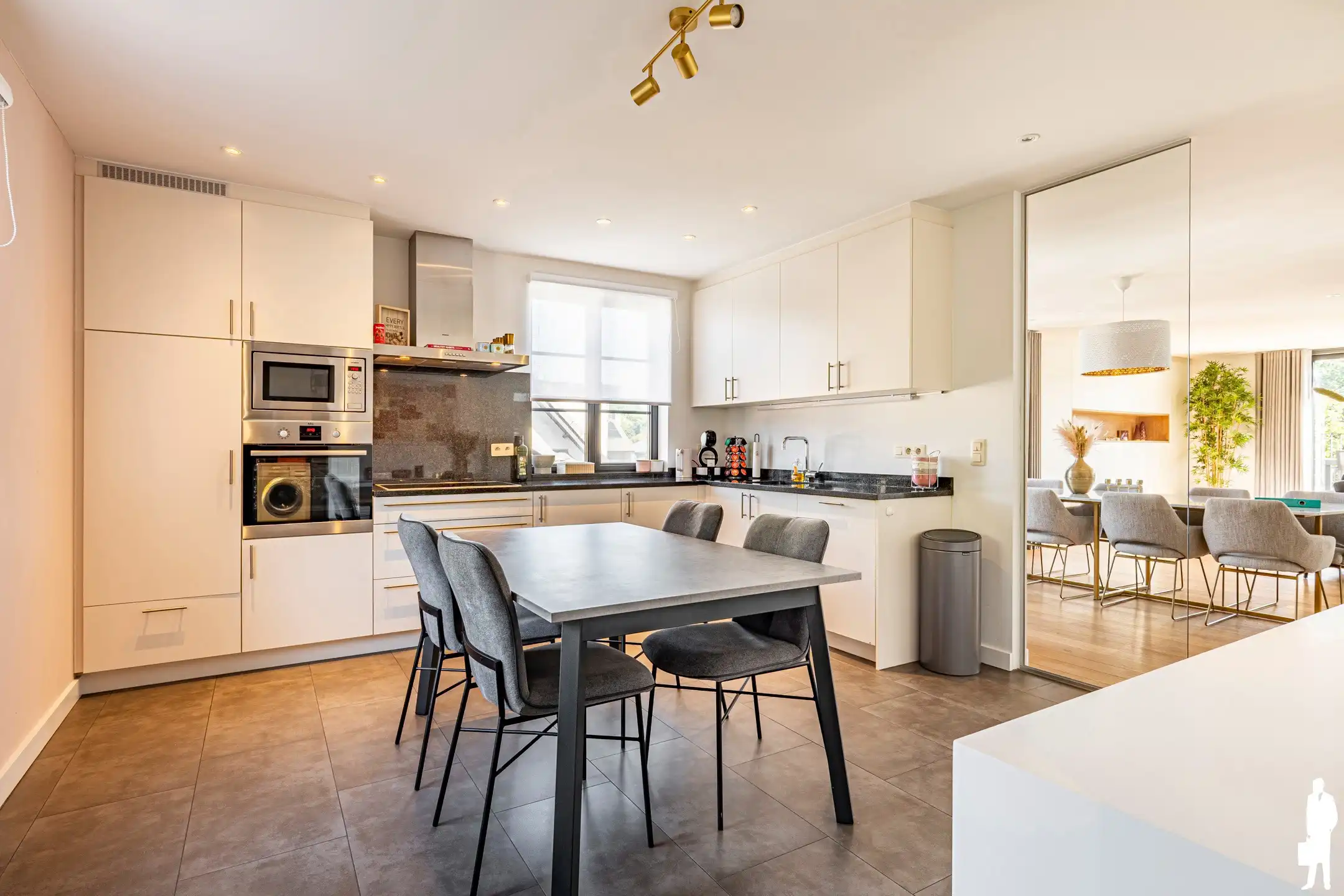Duplexappartement met 3 slaapkamers, zuidterras en garage foto 10