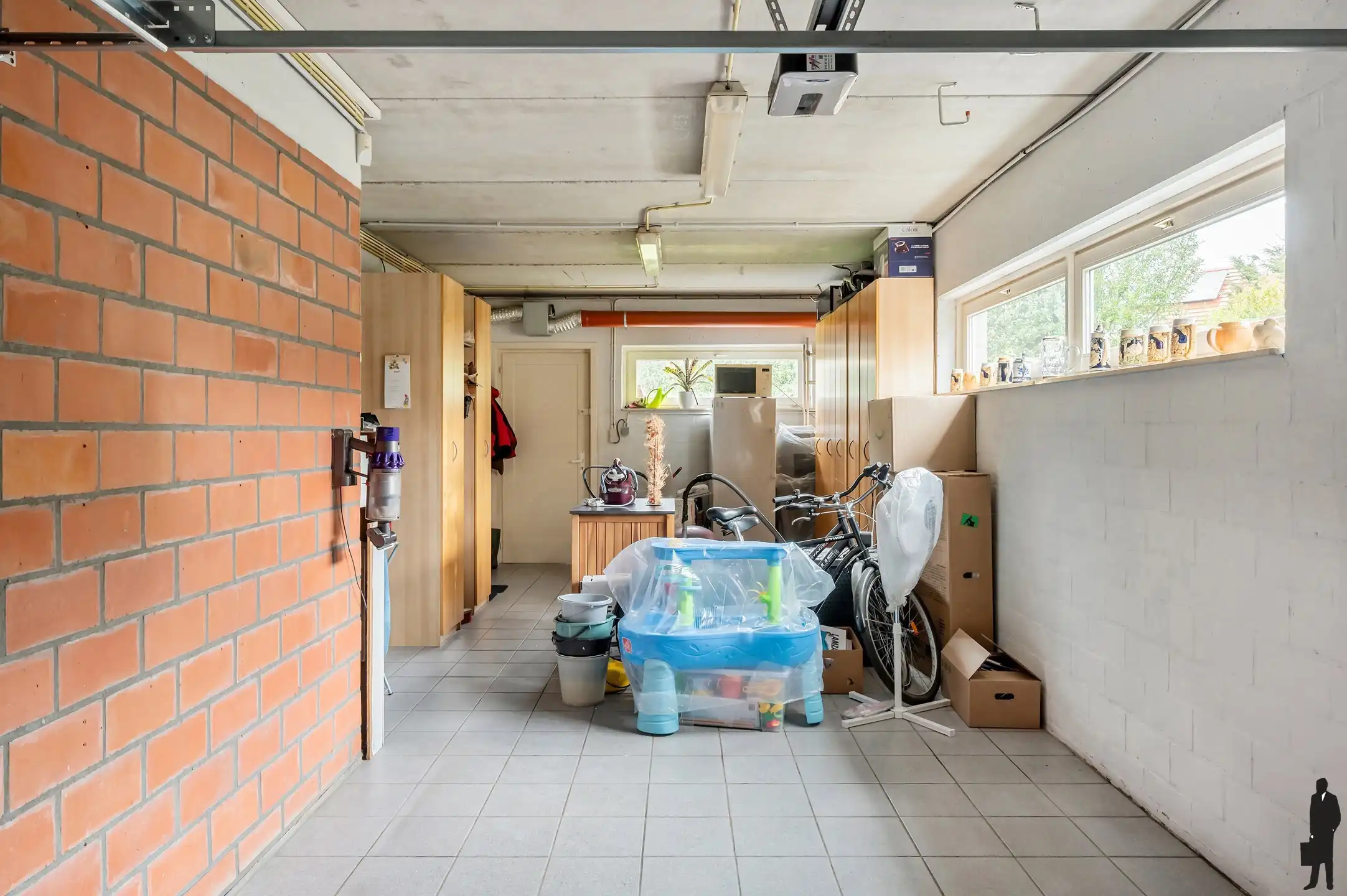 Instapklare woning met 3 slaapkamers en bureauruimte op toplocatie te Leest. foto 20