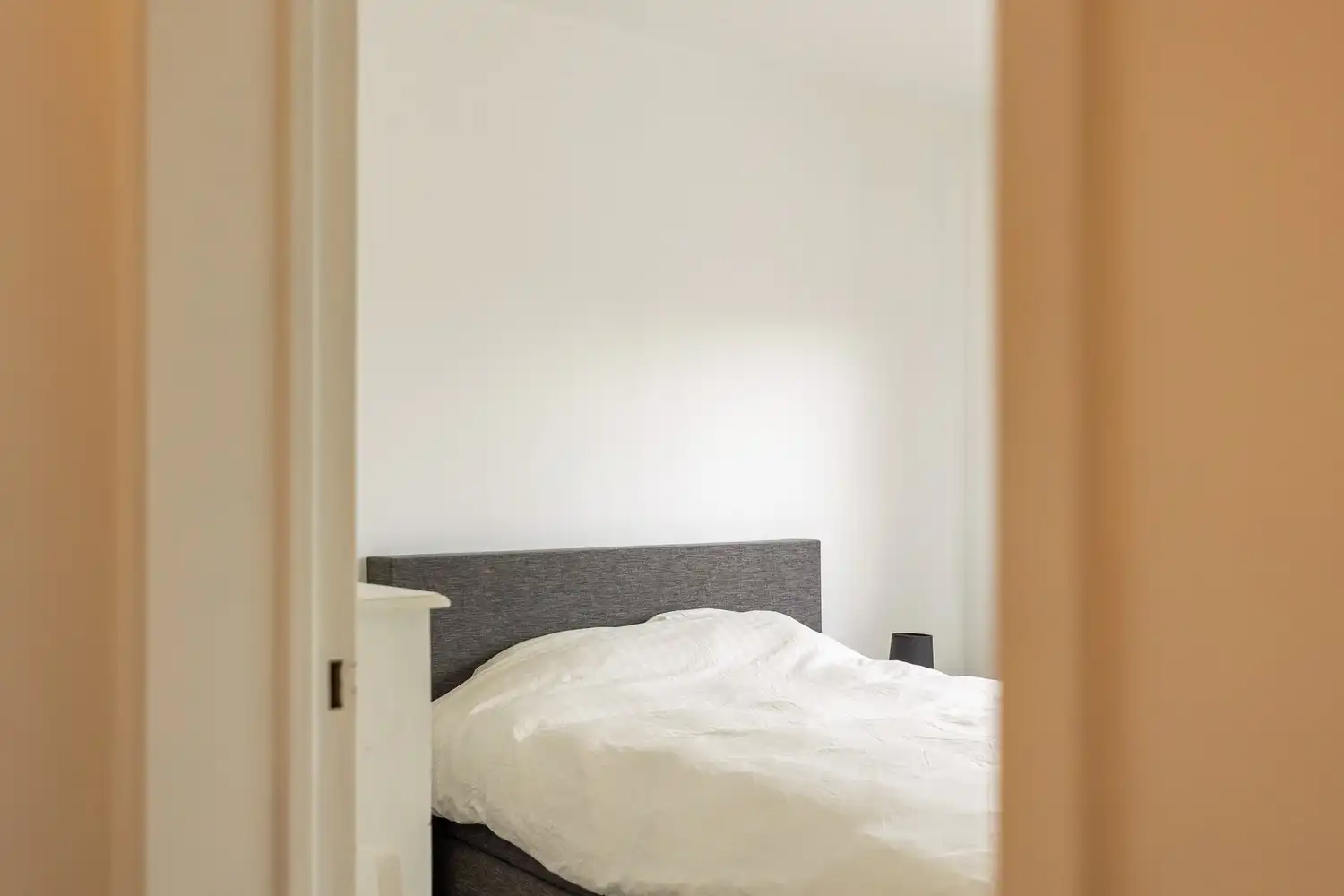 Recent gerenoveerd 2-slaapkamer appartement foto 12