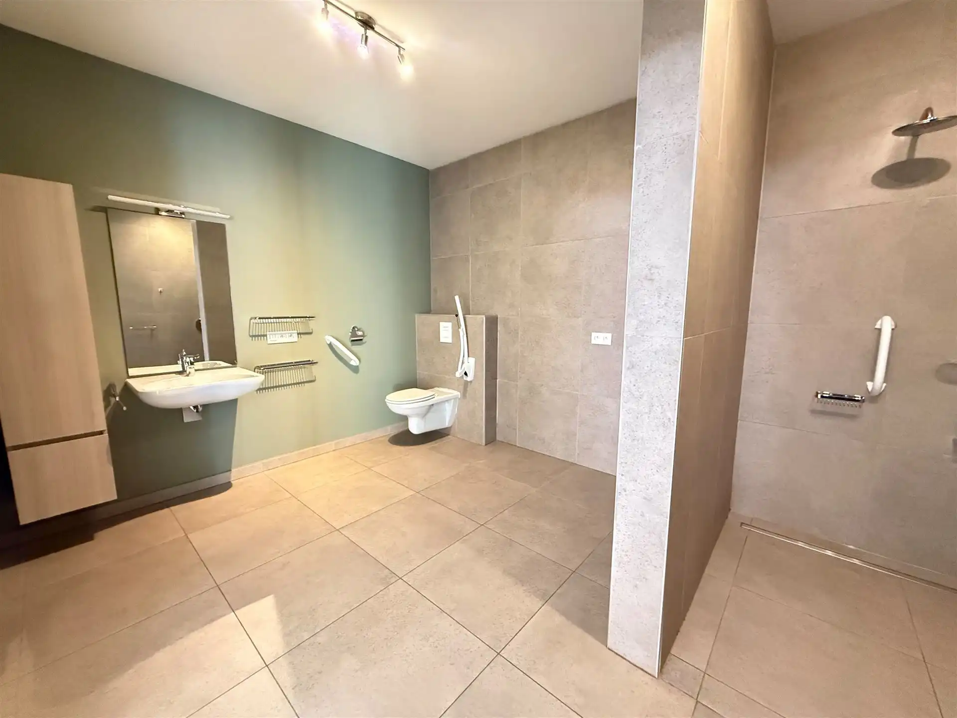 Energiezuinig gelijkvloers appartement met 2 slpk foto 9