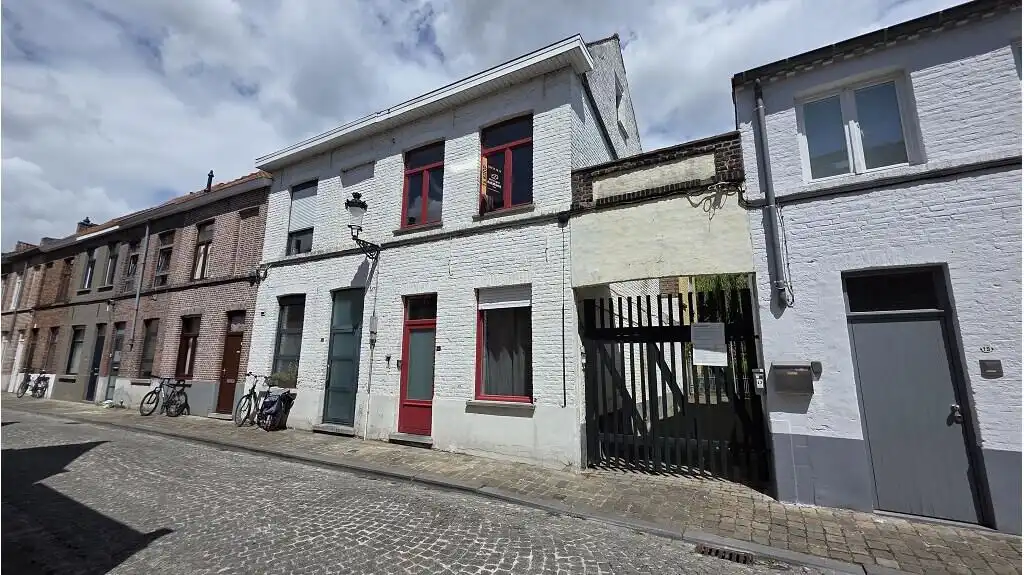 Comfortabele 3-slaapkamerwoning met Terras te koop in Brugge foto 13