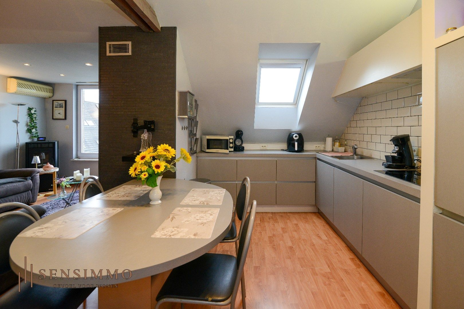 Instapklare en energiezuinige woning met succesvolle broodjeszaak! foto 23