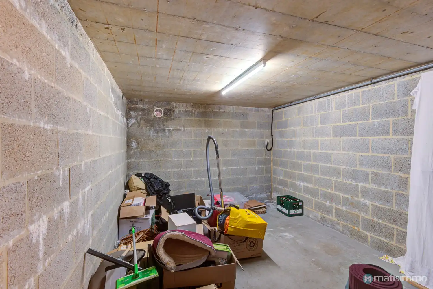 GUNSTIG GELEGEN APPARTEMENT MET 2 SLAAPKAMERS, GARAGE EN AUTOSTAANPLAATS TE BILZEN foto 13