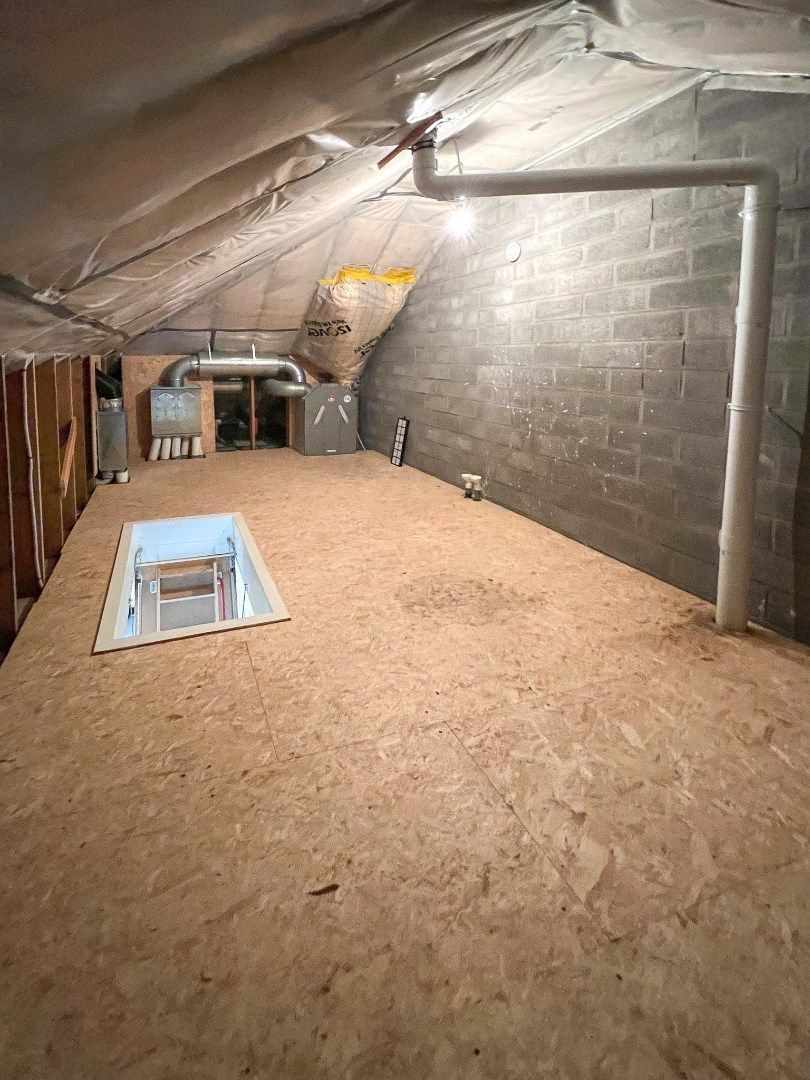 Prachtige en ruime woning met garage en tuin te huur in centrum van Zandvoorde. foto 17