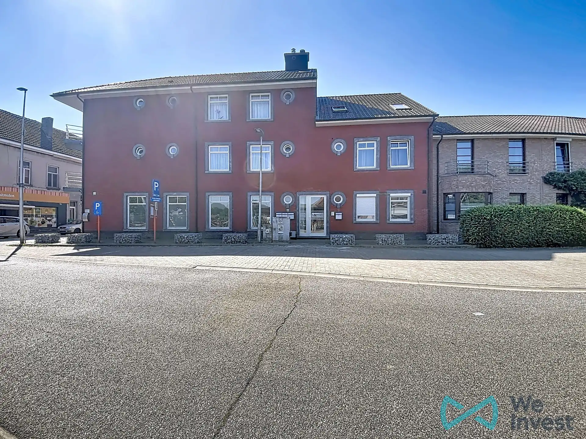 Gelijkvloers appartement met terras en tuin in Dilbeek foto {{pictureIndex}}
