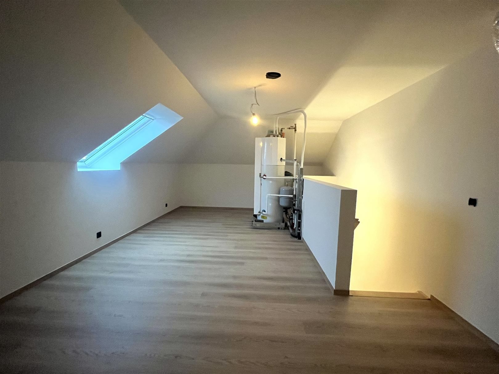 Halfopen nieuwbouwwoning te huur in Ouwegem foto 14