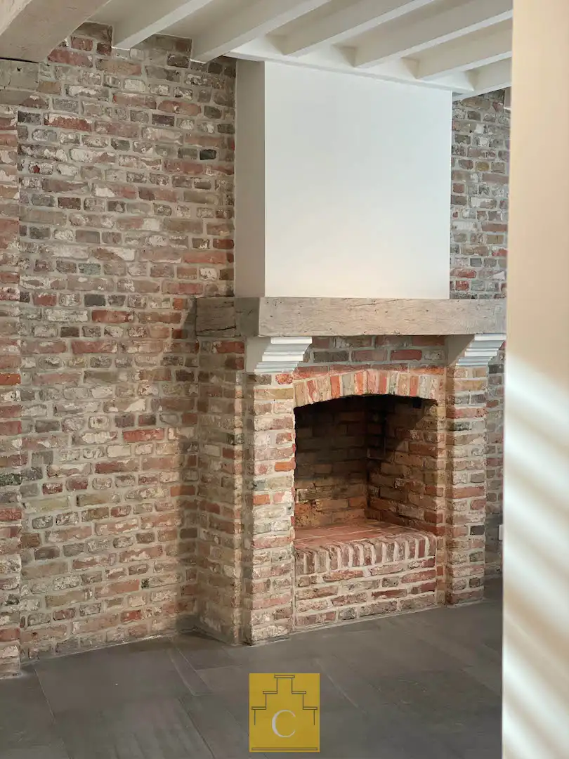 Breedhuis met historische cachet, karaktergevel, patio en fietsenpoortje foto 10