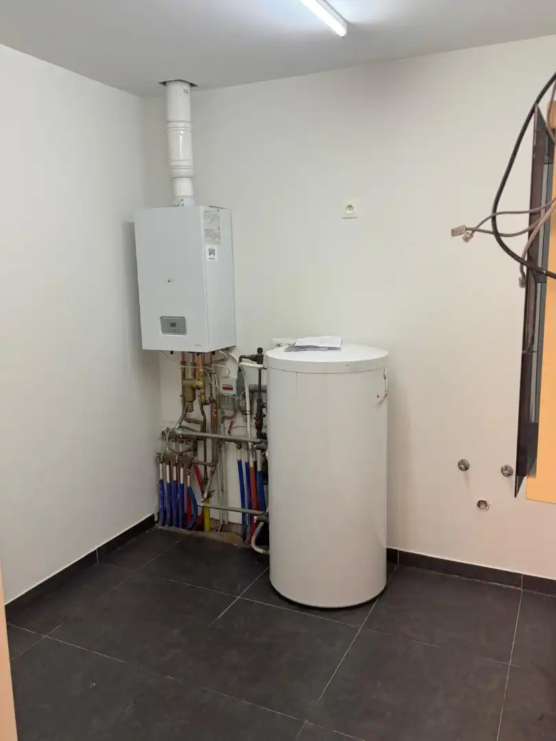 Commerciële ruimte te huur foto 9