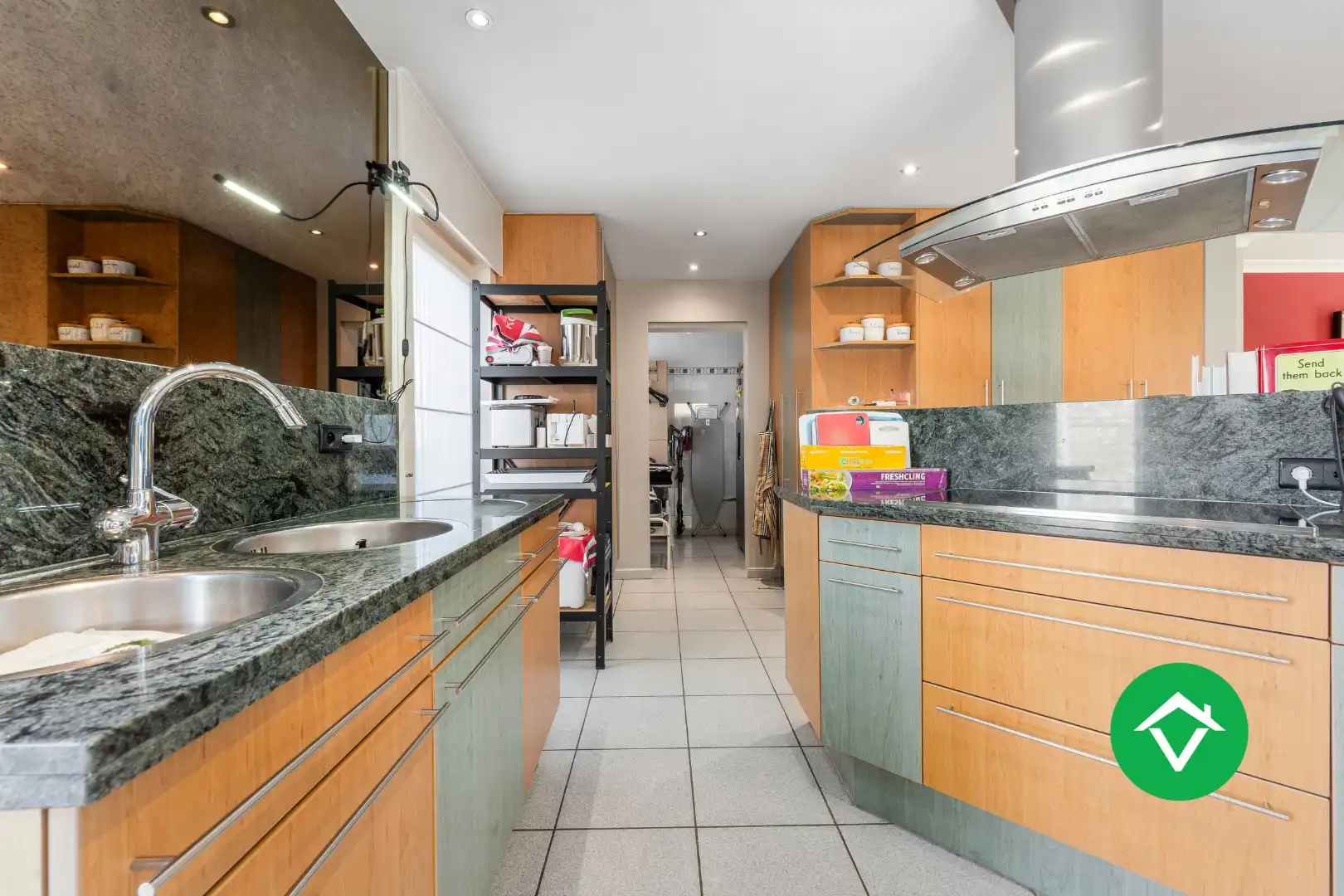 Alleenstaande woning met 5 slaapkamers en garage te Torhout  foto 10