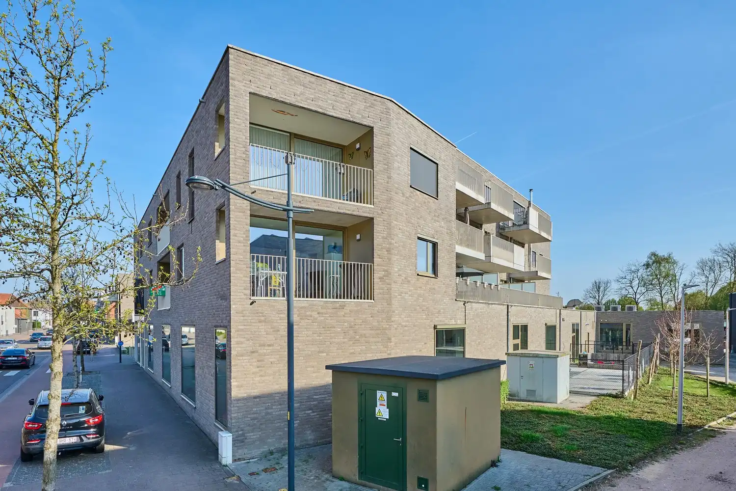 Ideaal gelegen serviceflat (tweede verdieping) met zongericht terras foto 19