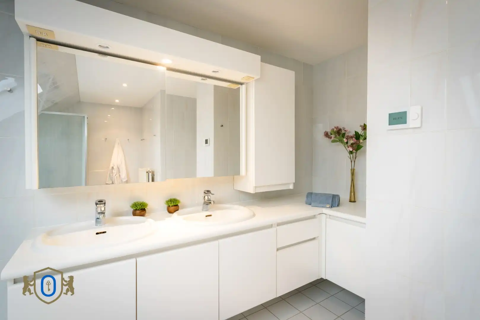 Vrijstaande 4-slpkr woning met tuin & garage foto 25