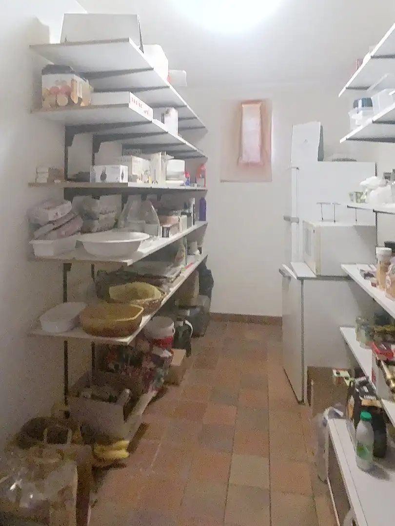 Alleenstaande woning met 3 slaapkamers,  inpandige garage, op 1744m² en zicht op de velden foto 11