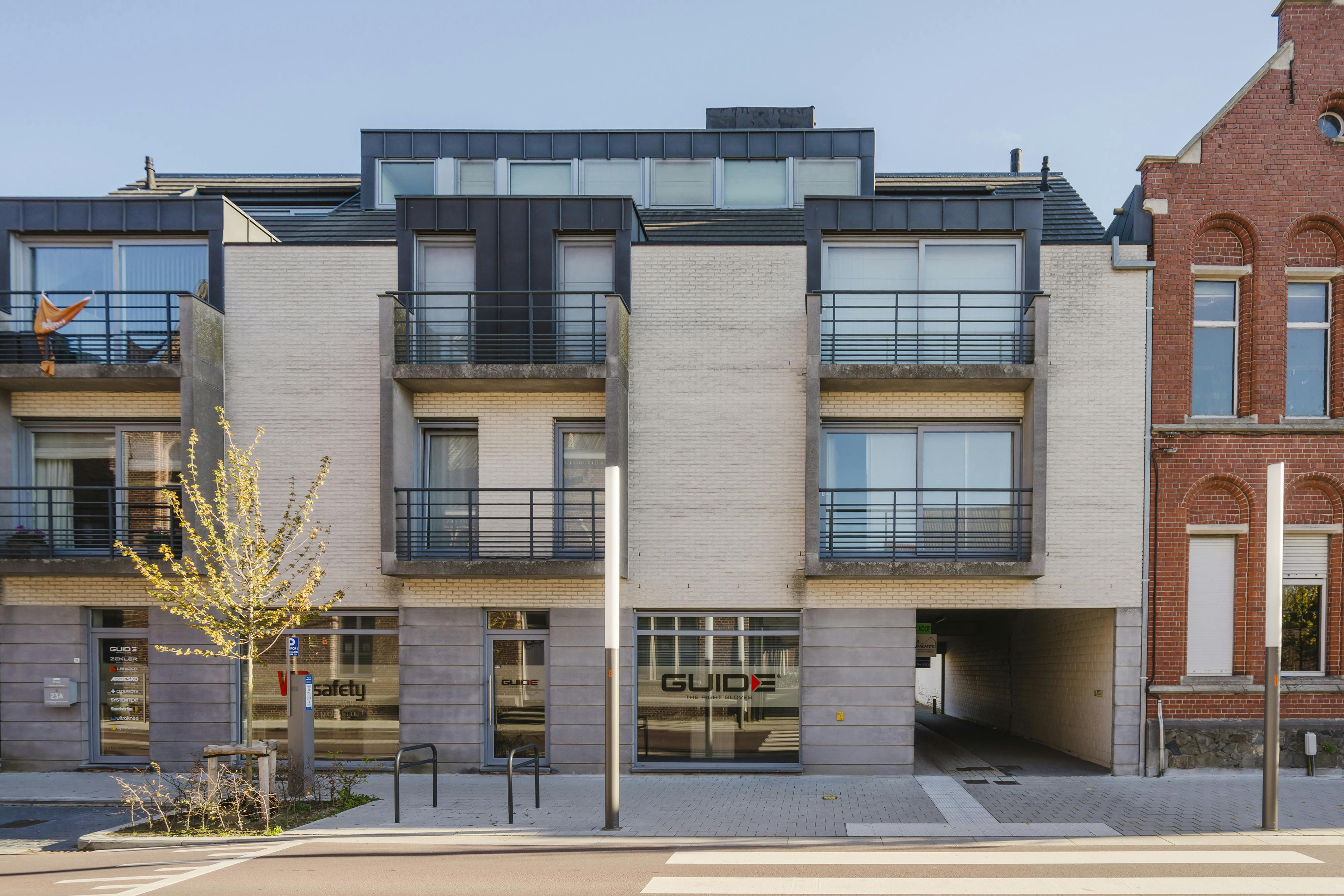  Energiezuinig appartement te koop in hartje Bissegem! foto 13