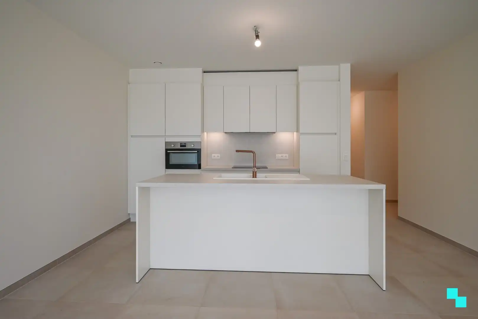 Gelijkvloers tweeslaapkamerappartement met riant terras te Ingelmunster foto 6