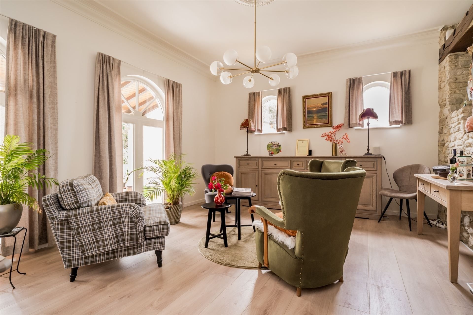 Prachtige instapklare woning op een achterliggend perceel met tuin en zwembad in een rustige woonwijk te Tremelo foto 11