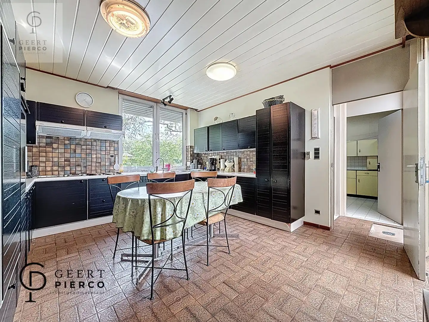 Eigentijdse woning foto 14