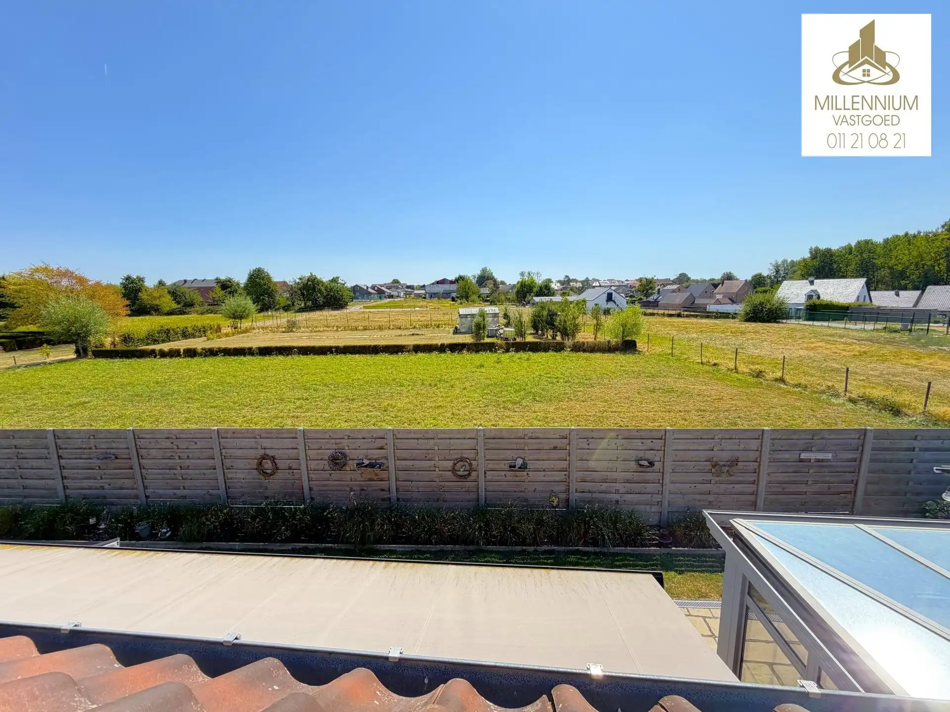 Ruime 3-slpk woning zwembad  foto 46