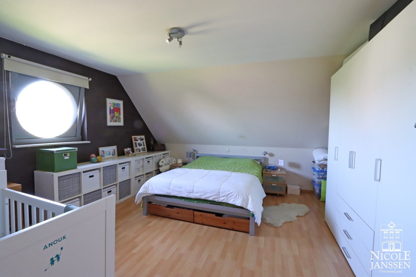 Zeer ruim duplex-appartement foto 10