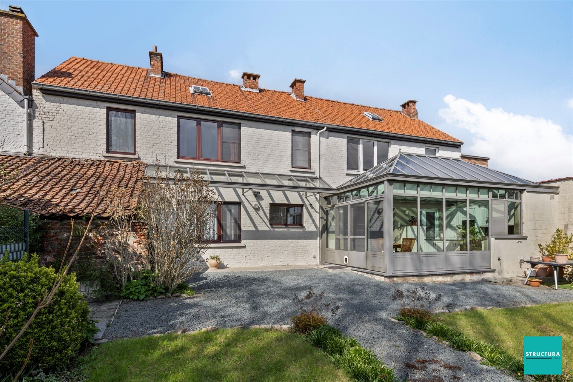 Ruime woning met veel mogelijkheden foto 8