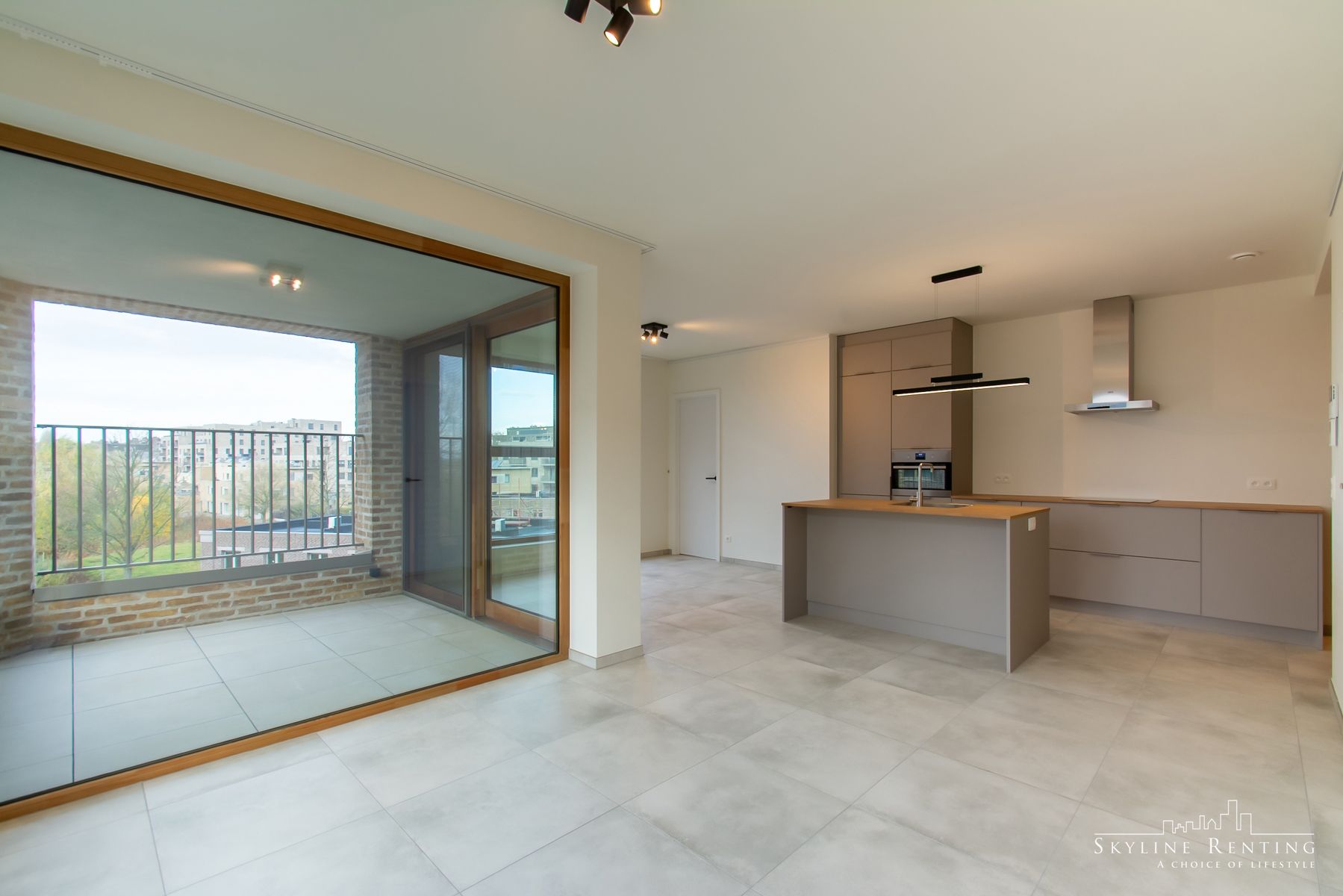 Rustig, en comfortabel 2slpk app. met mooi terras  foto 3