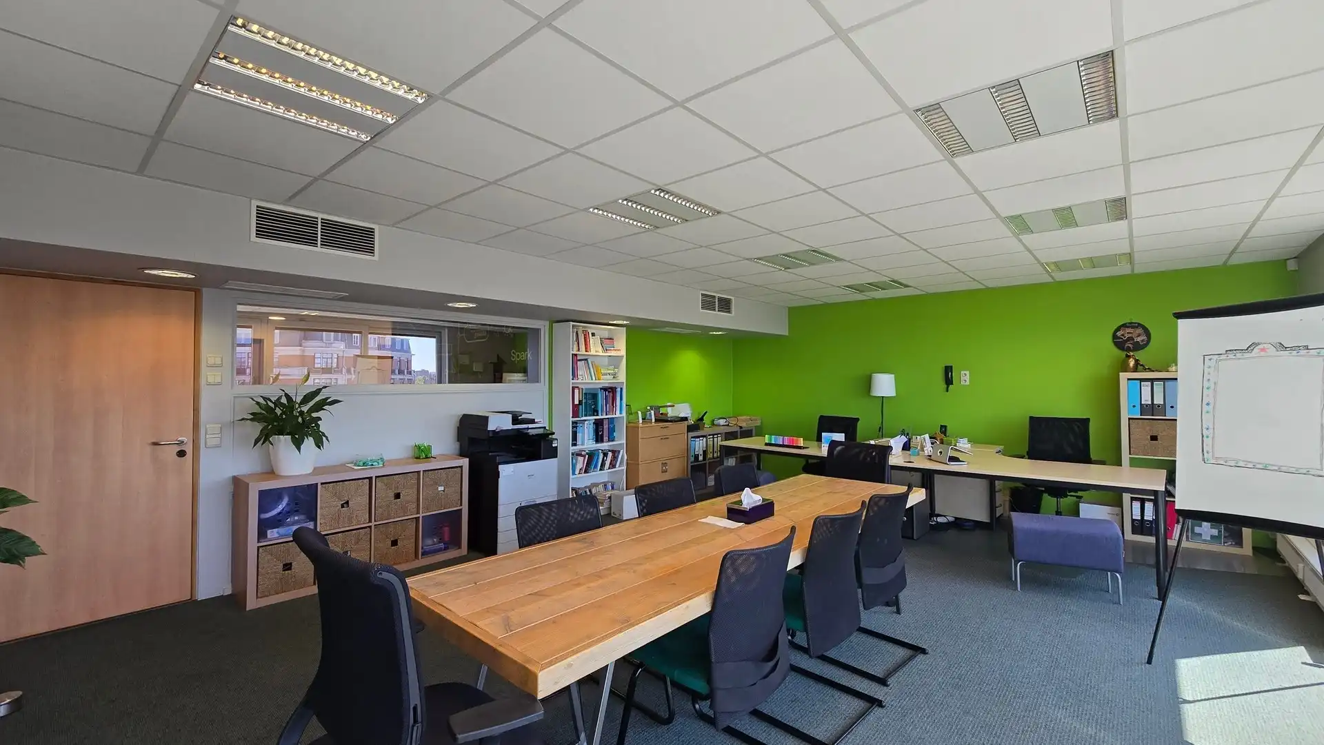 Instapklare kantoorruimte van 241 m²  in Brussel. foto 7