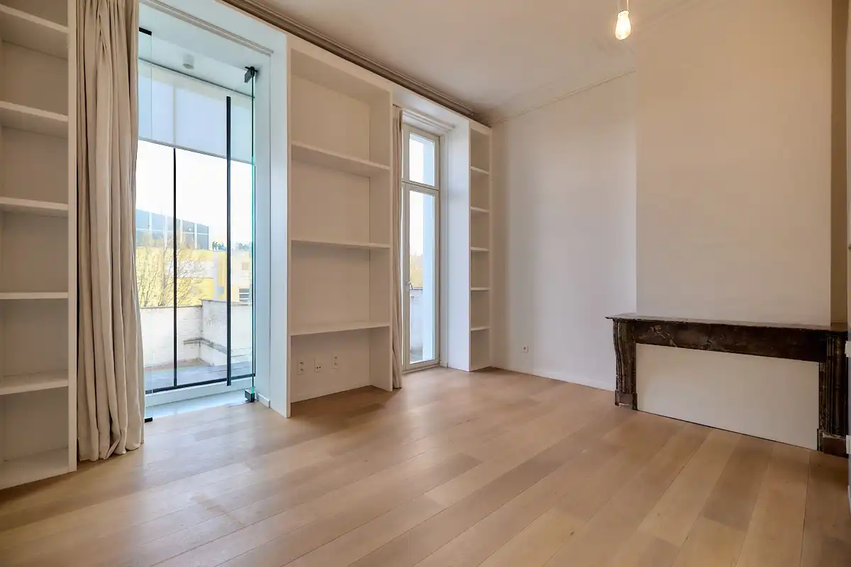 Exceptioneel en luxueus gerenoveerd 19e eeuws appartement midden in de binnenstad. foto 18