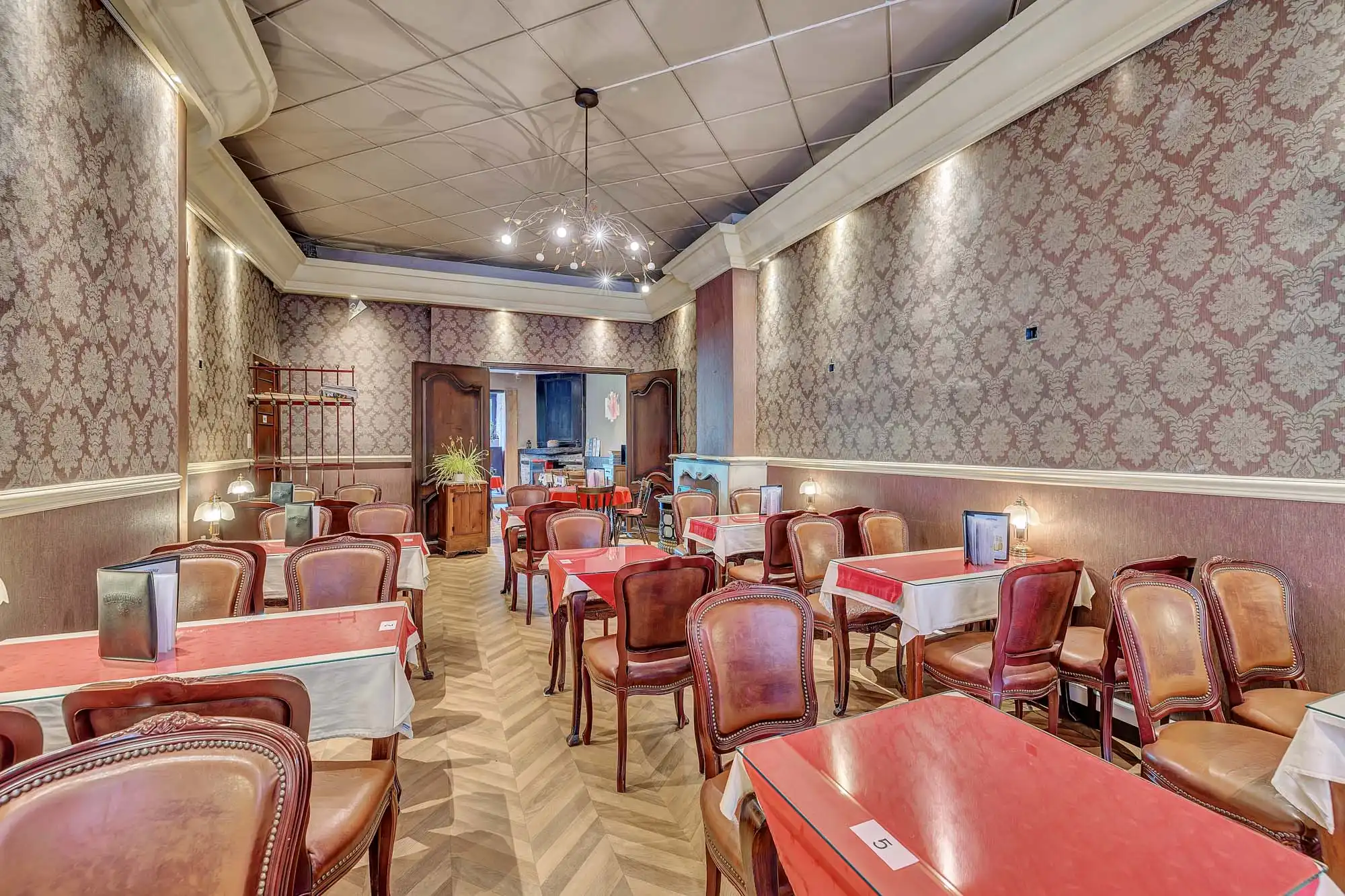 Op strategische uitvalsbasis bevindt zich deze handelswoning foto 7