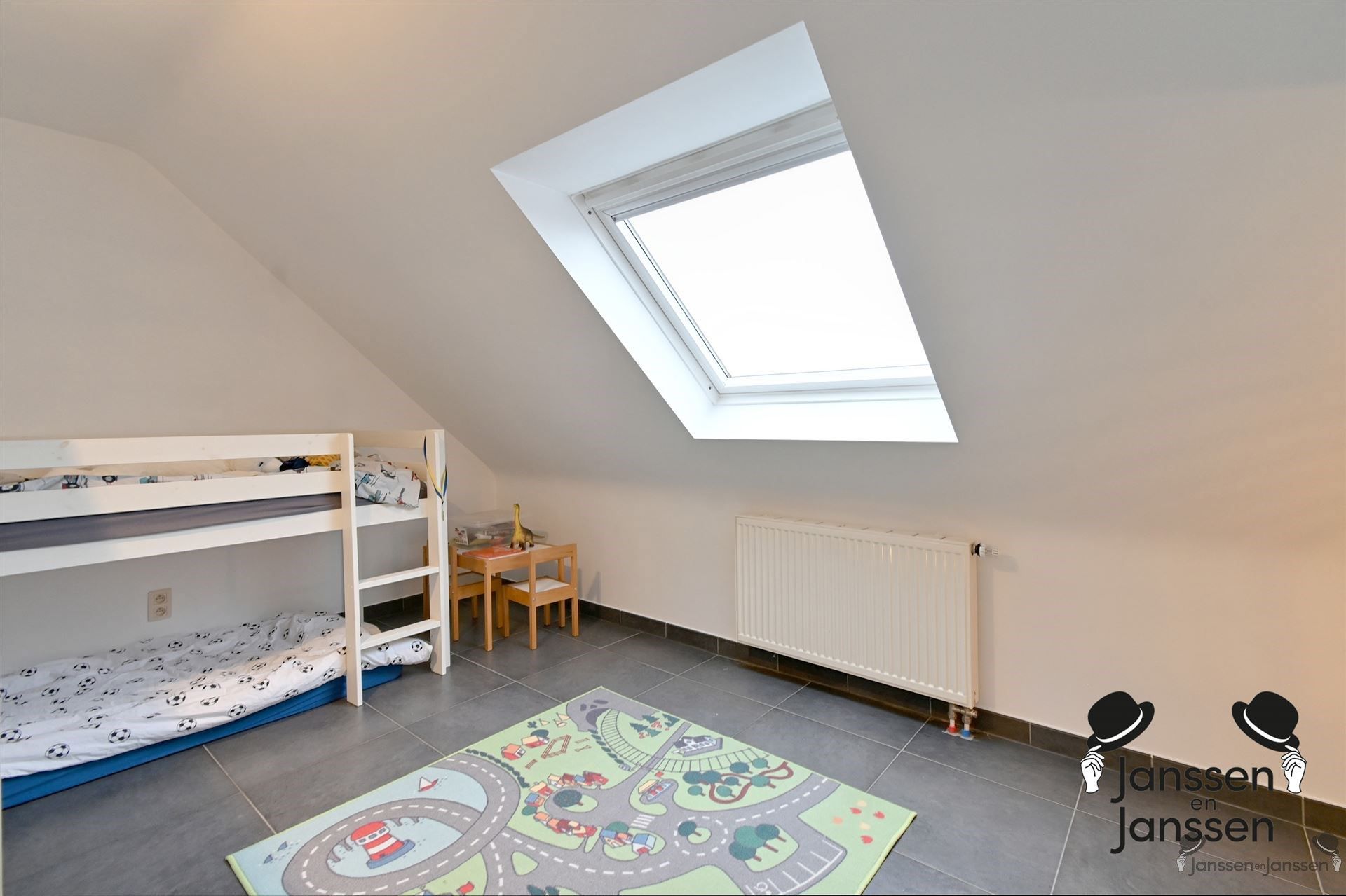 Instapklaar duplexappartement met terras foto 12
