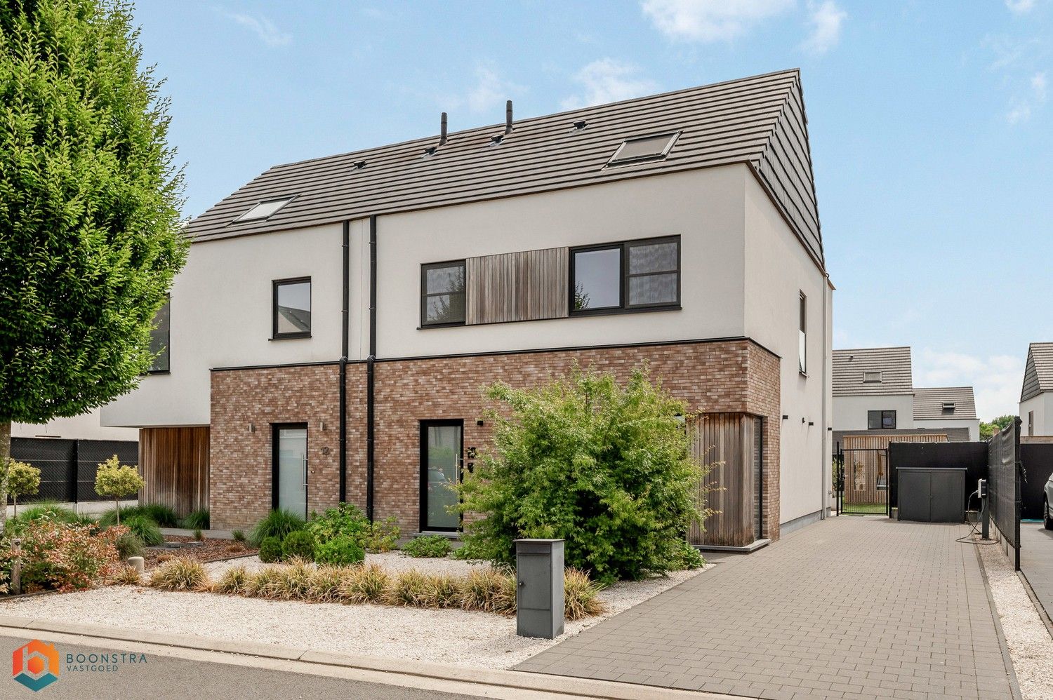 Energiezuinige woning met 4 slpkrs en tuin in Wiekevorst foto {{pictureIndex}}