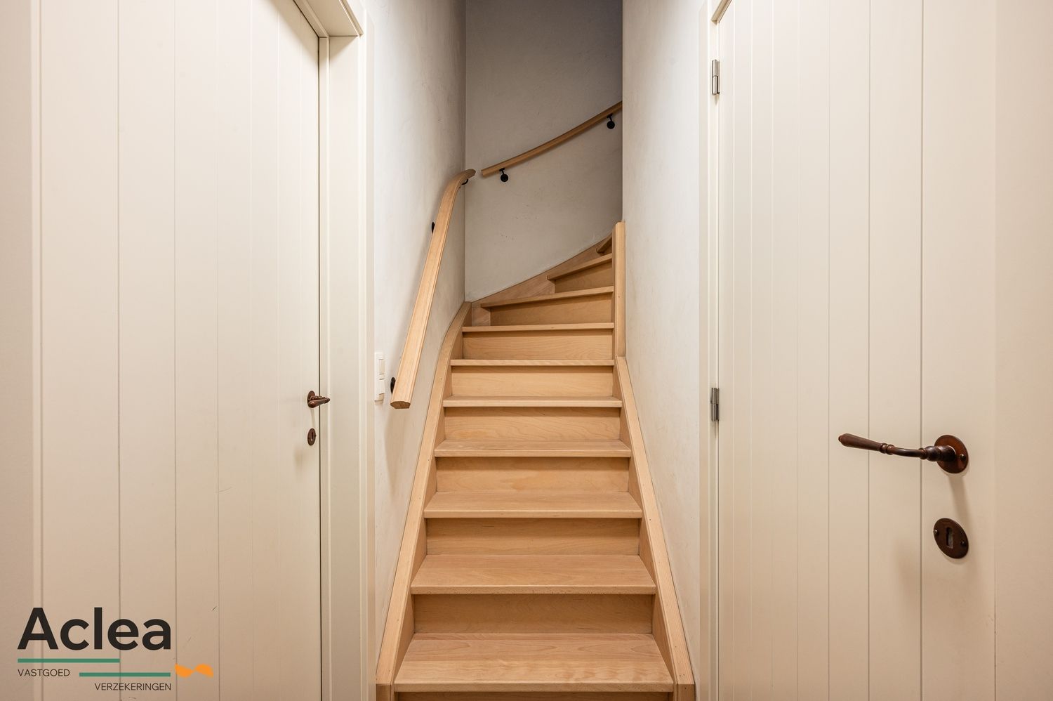 Instapklare koppelwoning met 3 slpks in een rustige wijk foto 12