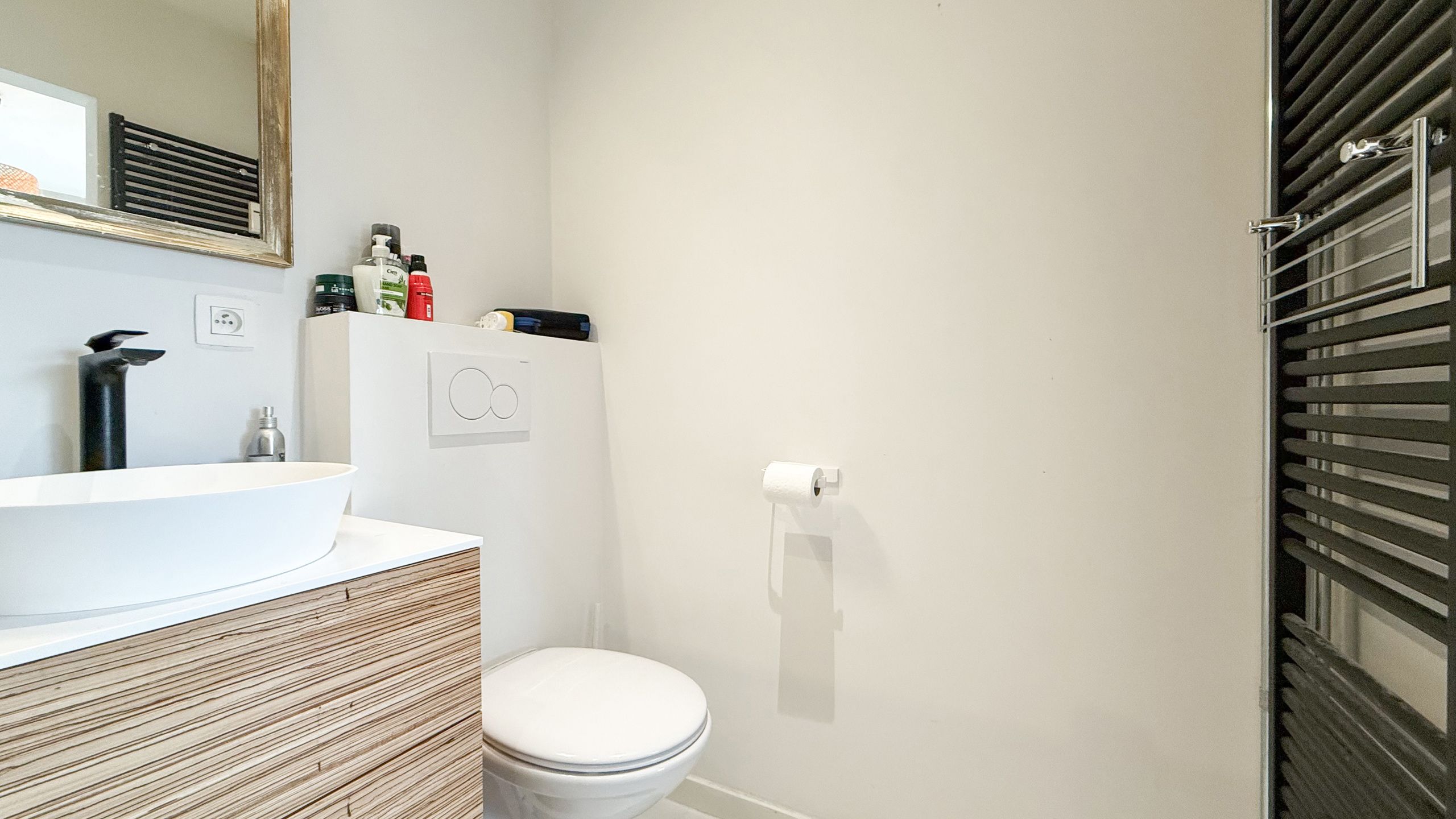 Residentieel modern appartement met ondergronde parking! foto 21