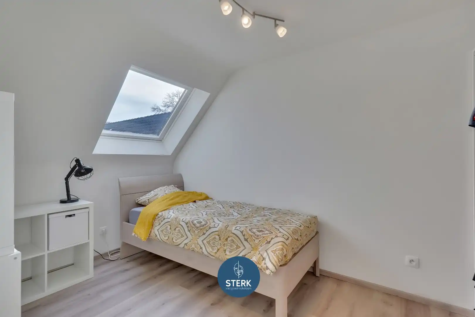 INSTAPKLARE GEZINSWONING MET EPC LABEL A NABIJ DE GRENS TE VELDWEZELT ! foto 13