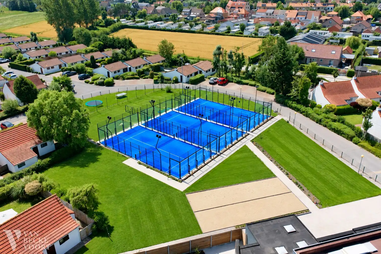 Exclusief veelzijdig padel- en horecaconcept foto 12