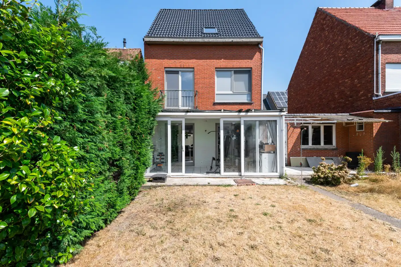 Gerenoveerde gezinswoning met 3 à 4 slpk., veranda en tuin foto 21
