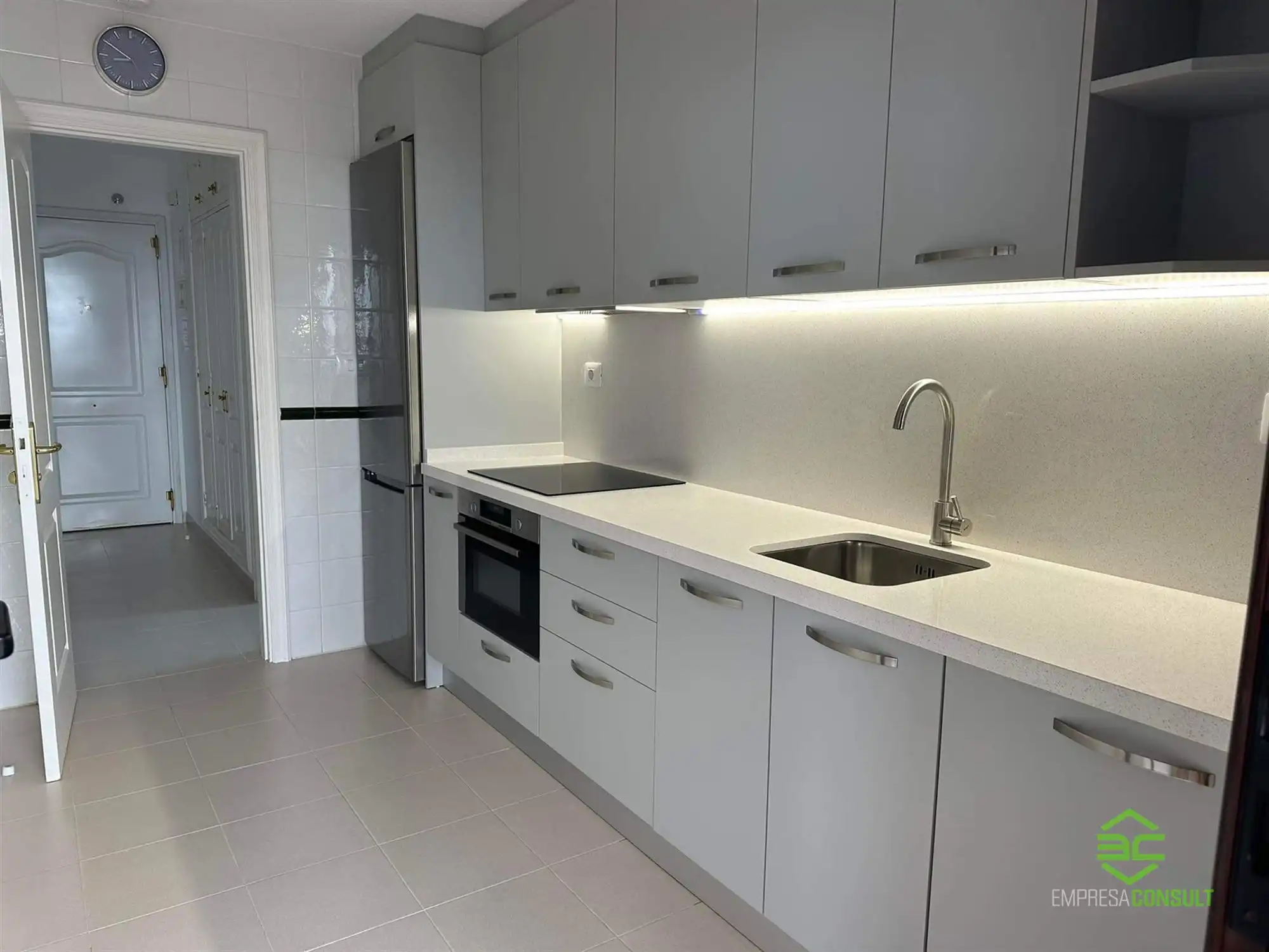 Ruim gelijkvloers appartement met terras, 3 slpk en 2 bdkmrs in Tenerife foto 6