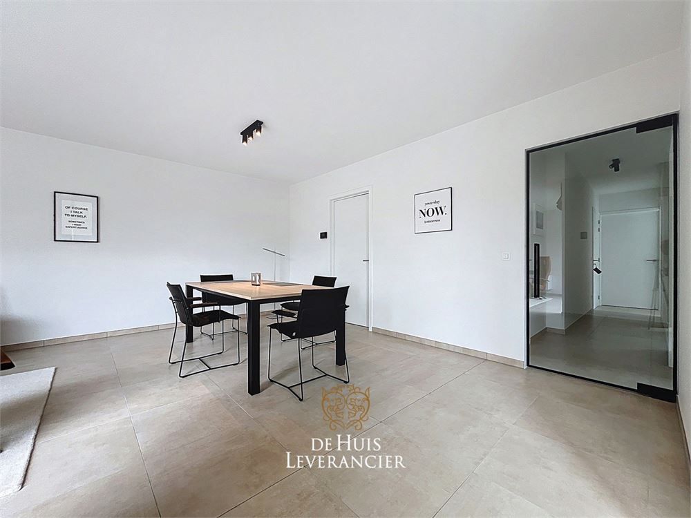 Discrete luxe & tijdloze elegantie : subliem nieuwbouwappartement met terras en gemeenschappelijk tuin te koop in Boechout foto 19