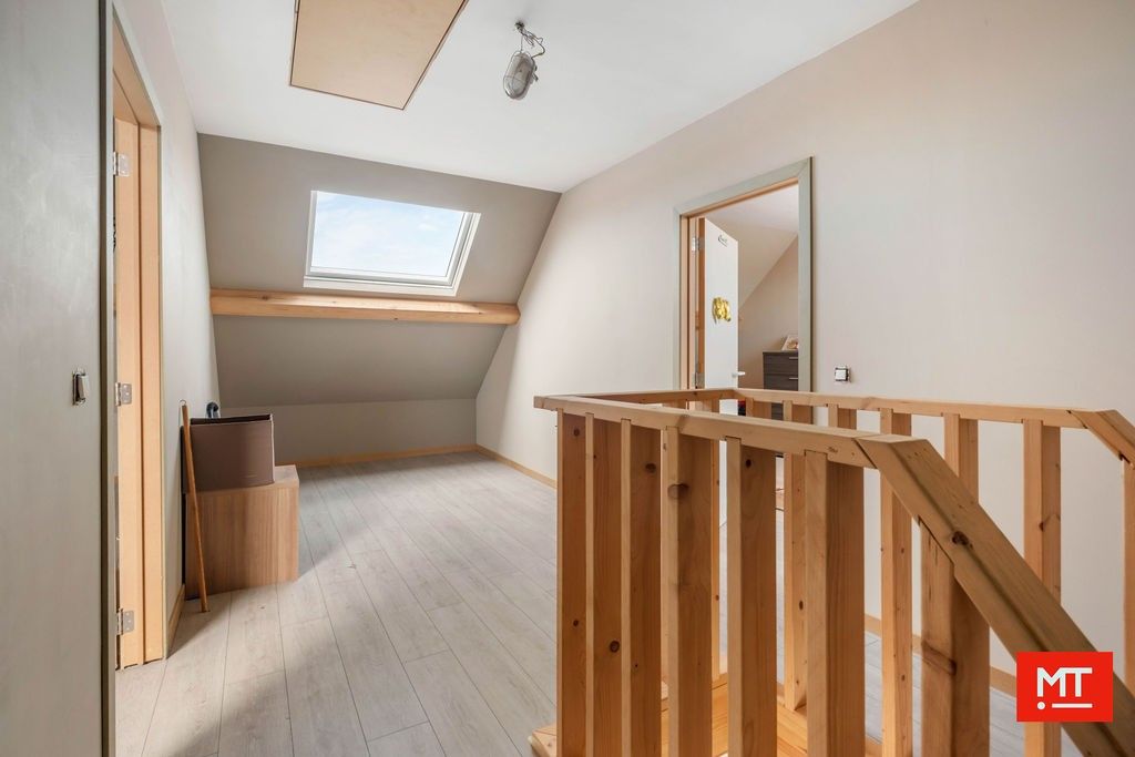 Bijzonder ruime alleenstaande woning op 1.828 m² in het centrum van Langemark foto 17