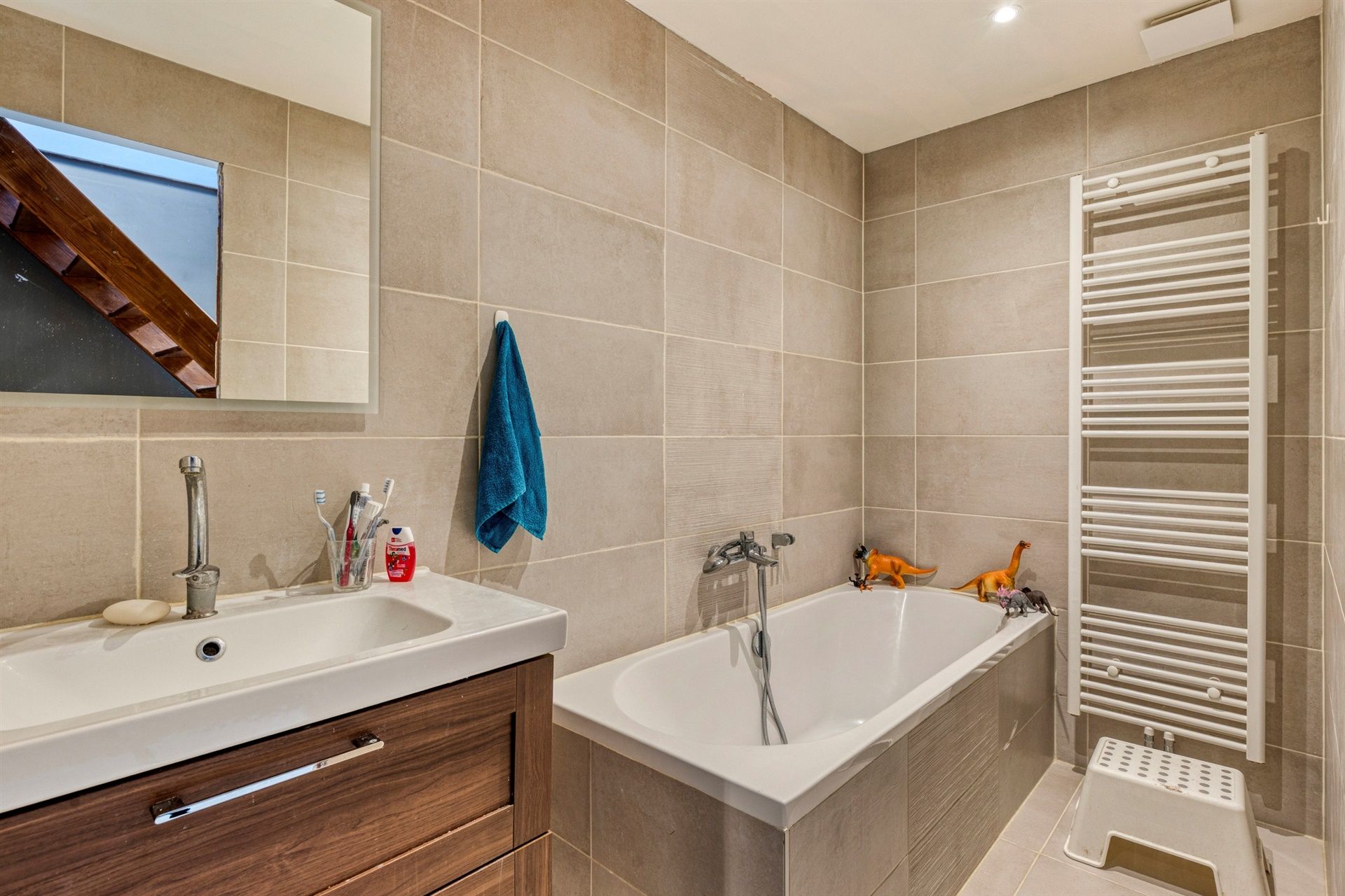 Gerenoveerde woning nabij het centrum foto 13